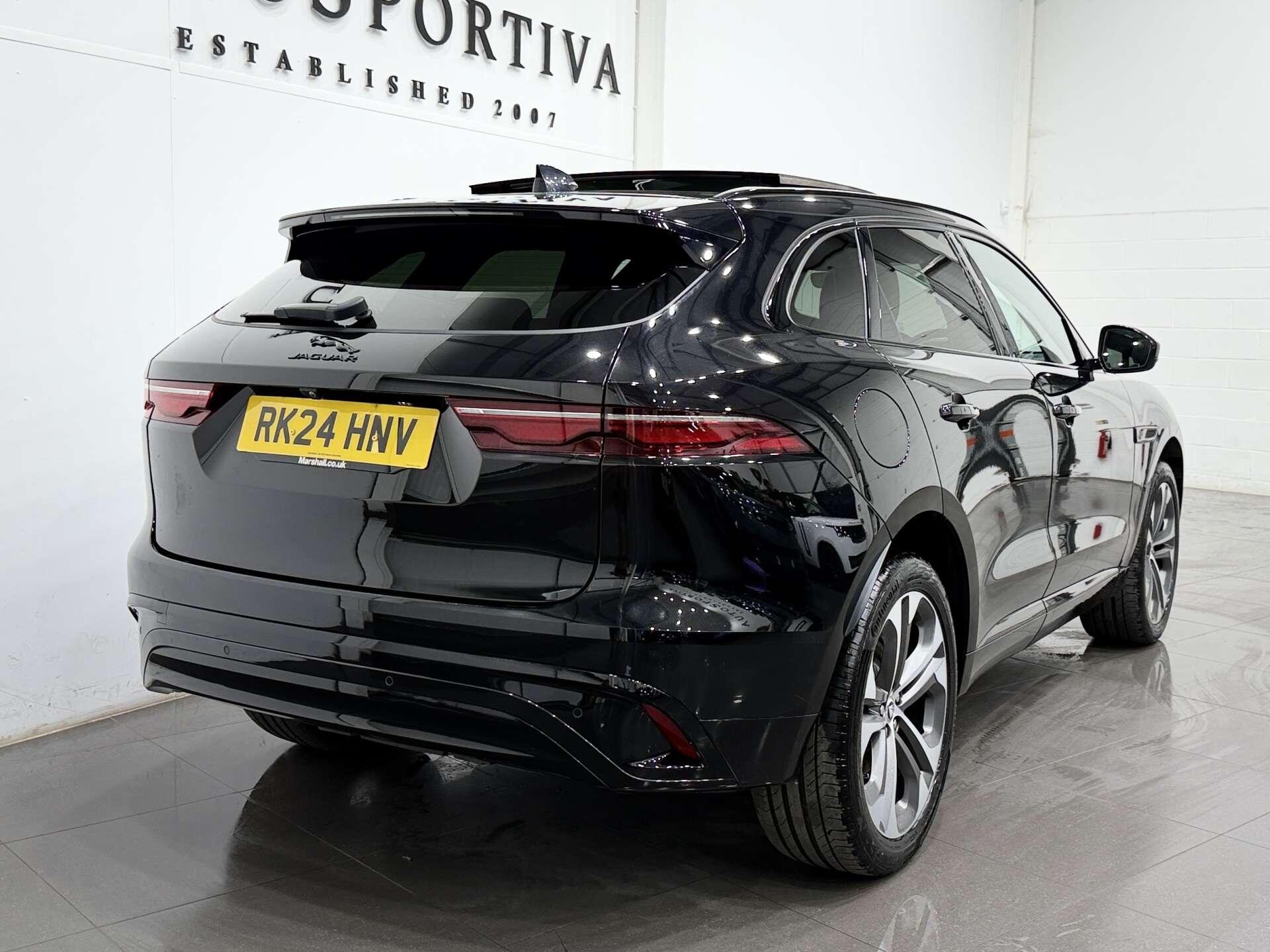 Jaguar F-Pace view 4