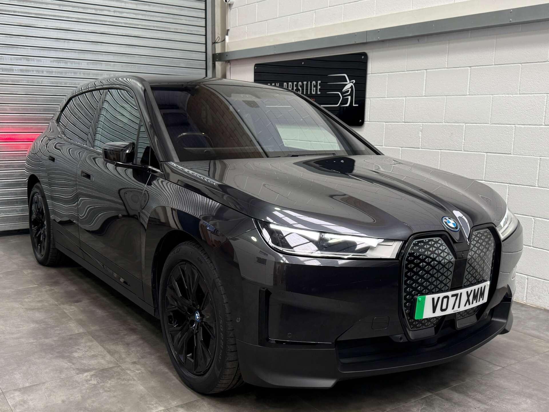 BMW Ix main image
