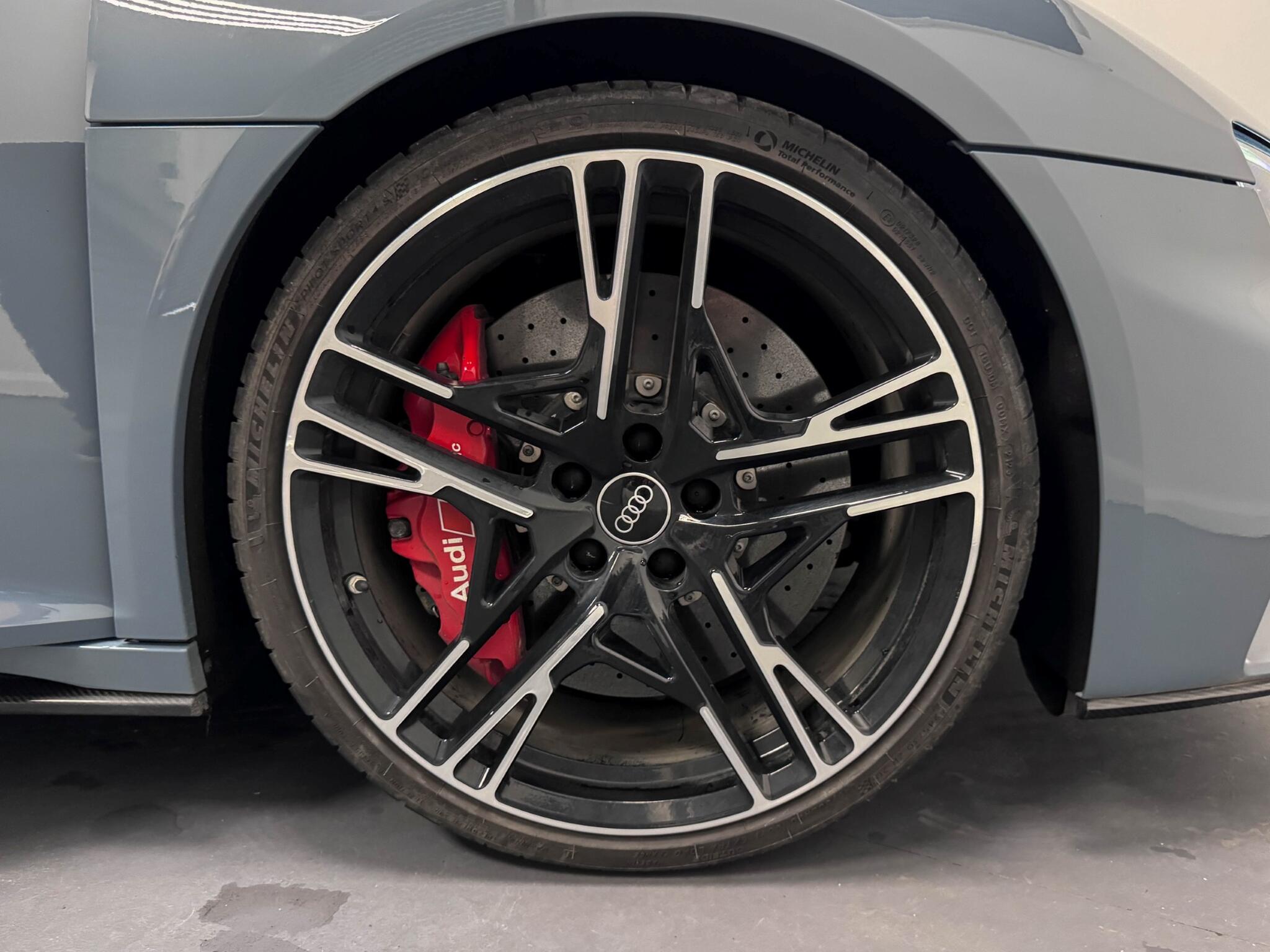 Audi R8 view 61