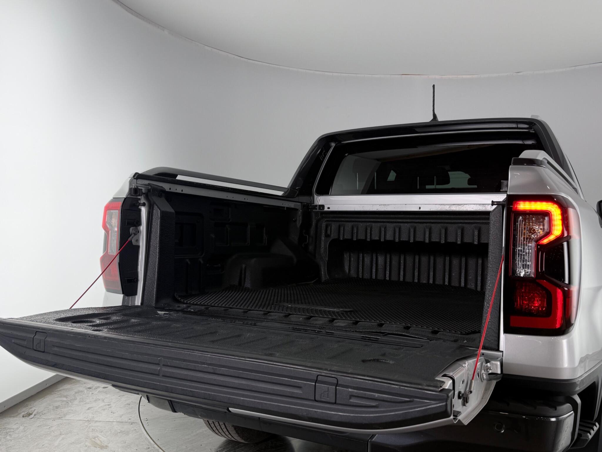 Ford Ranger view 36