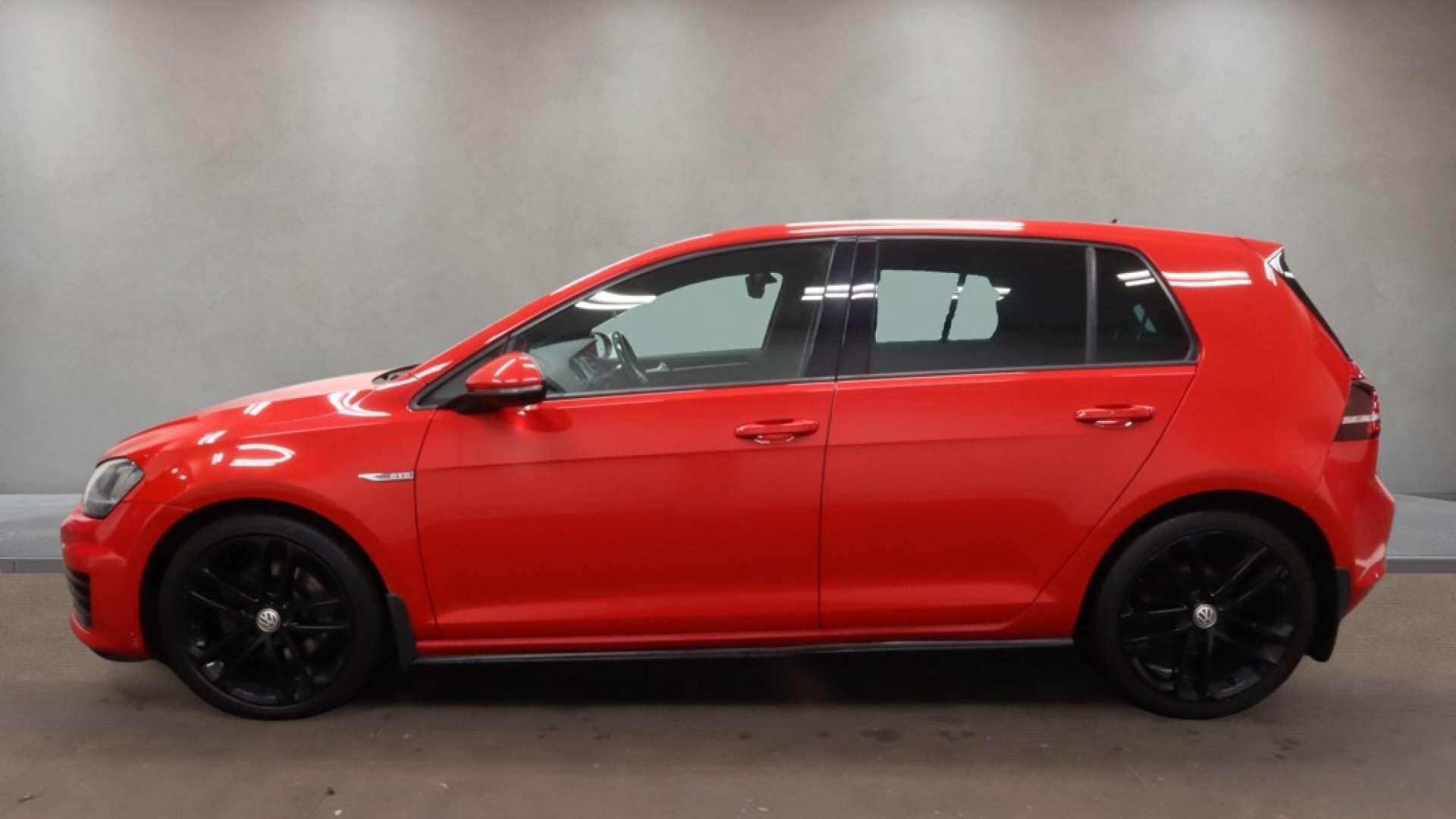 Volkswagen Golf view 11