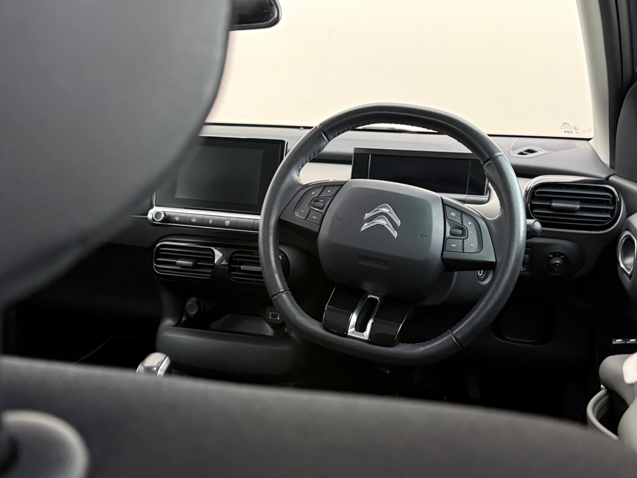 Citroen C4 Cactus view 17