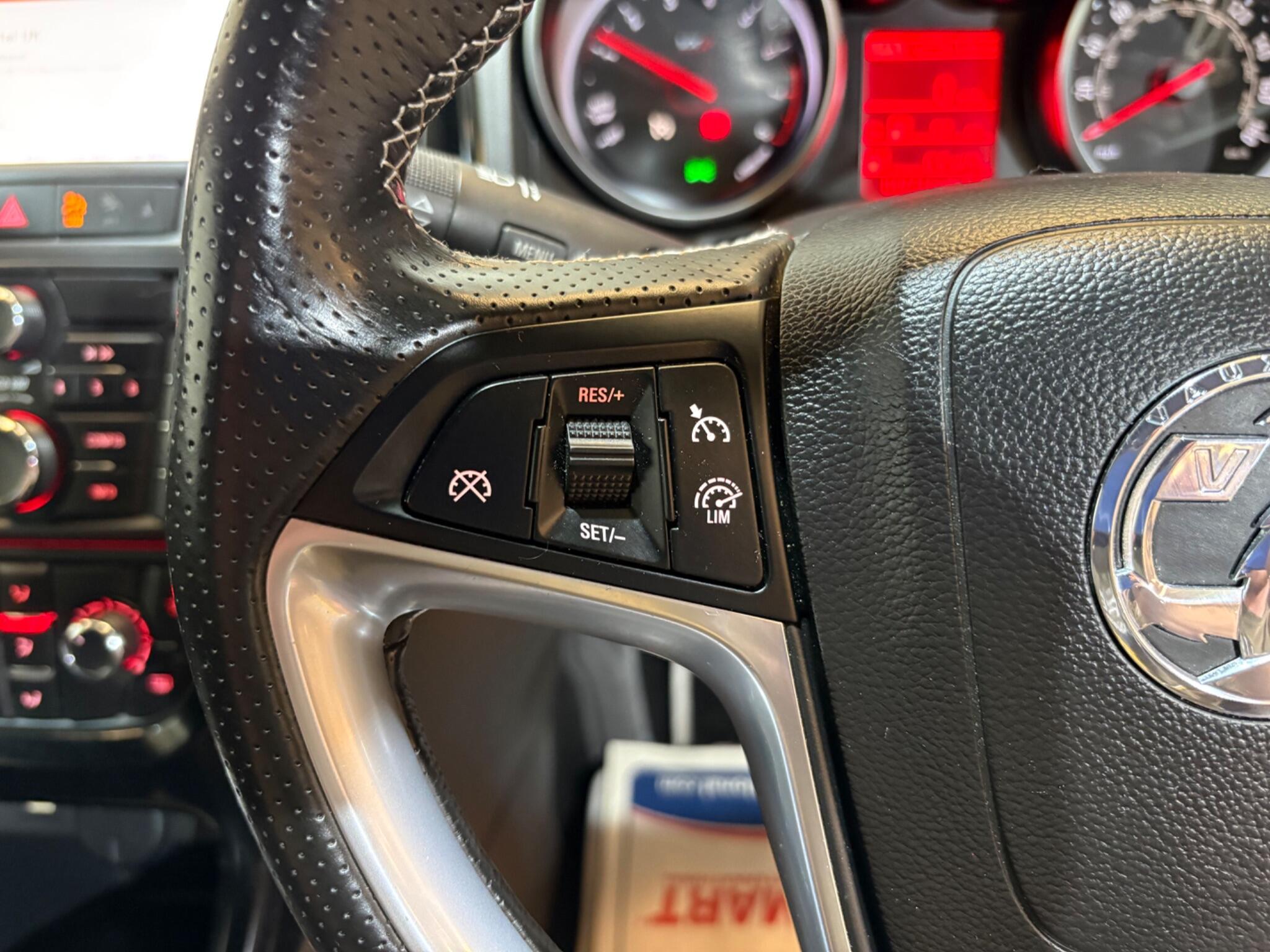 Vauxhall Astra GTC view 31