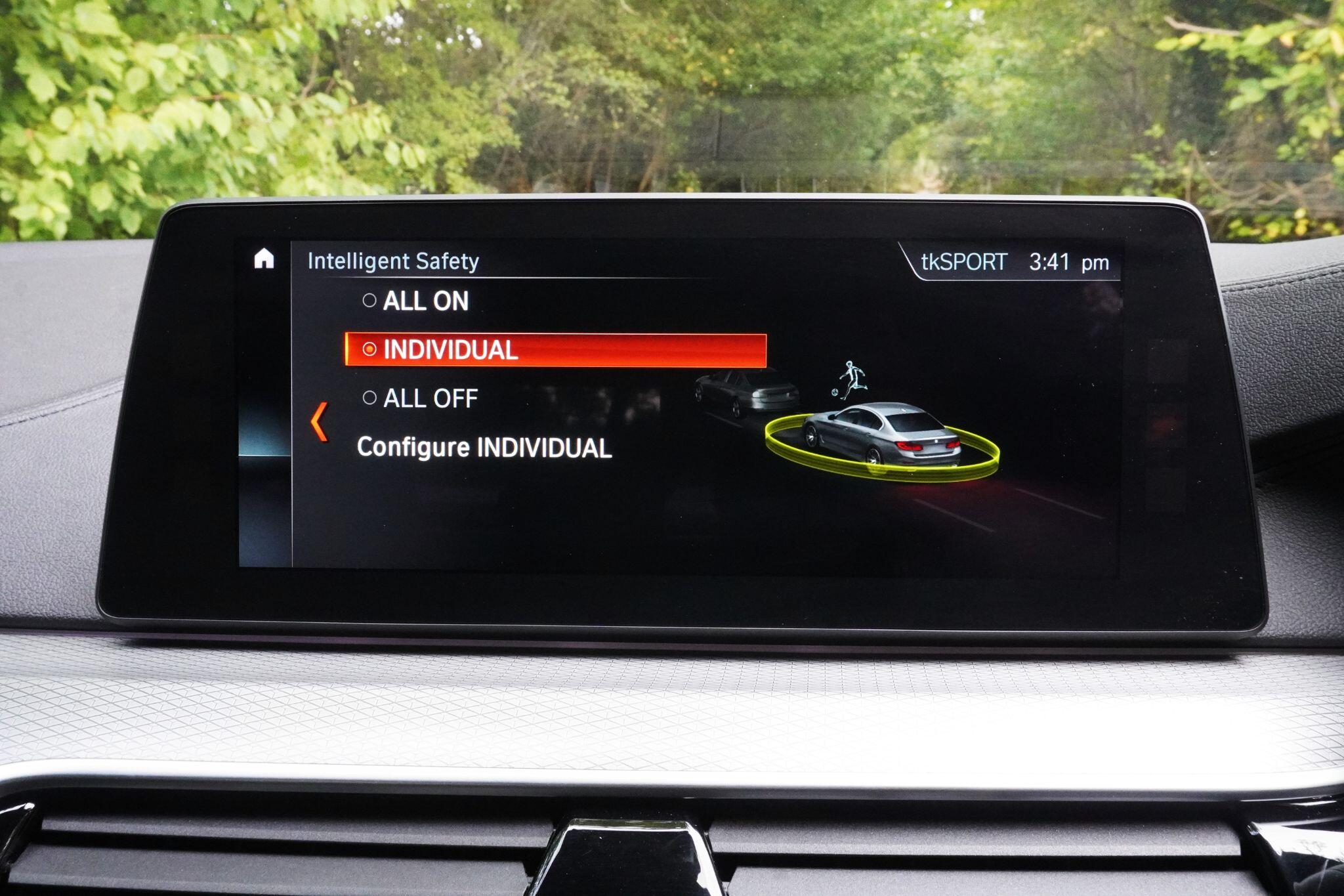 BMW 5 Series view 34