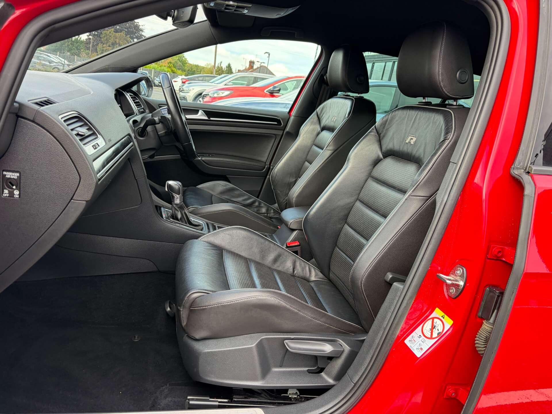 Volkswagen Golf view 15