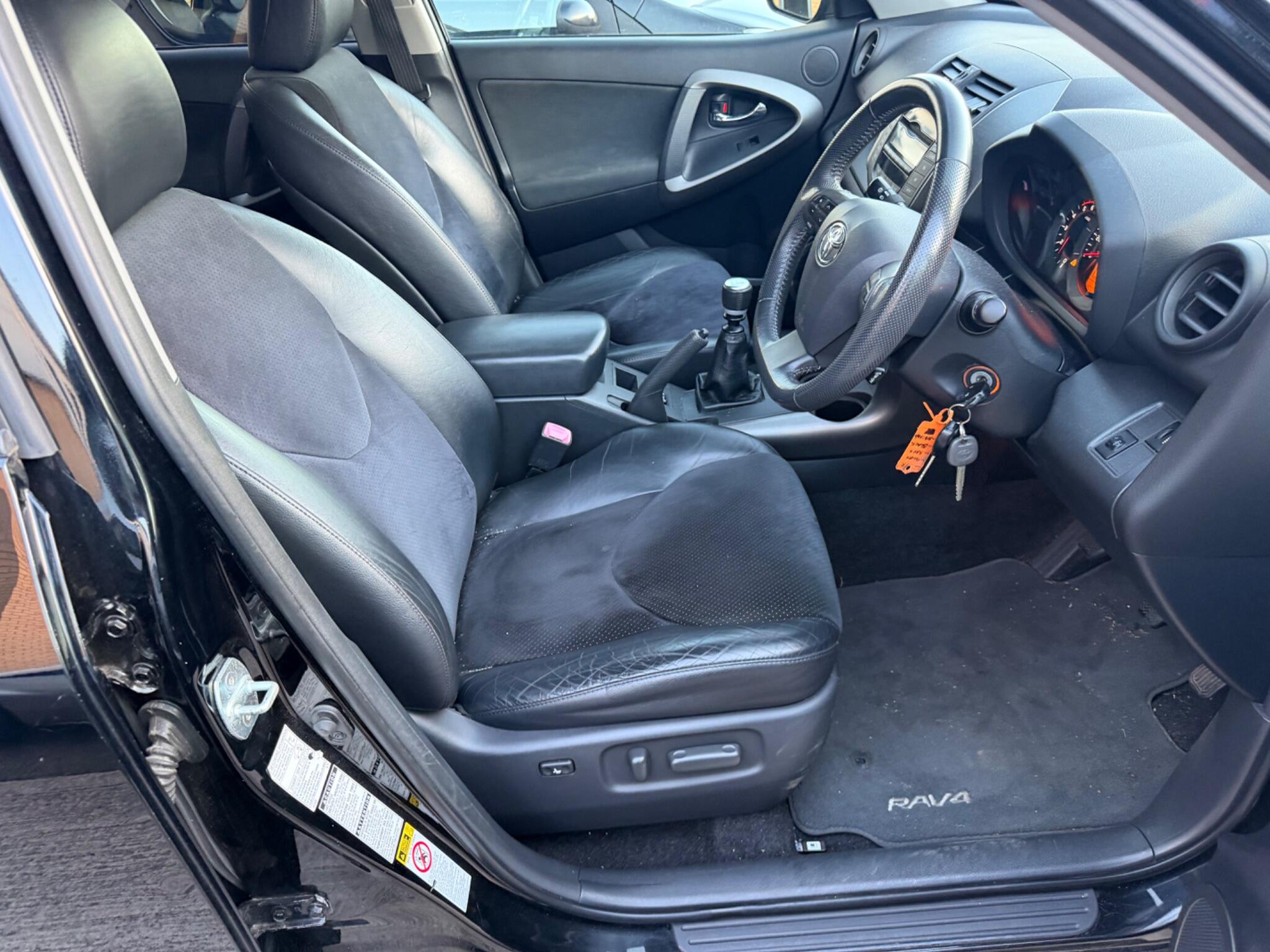 Toyota Rav4 view 20