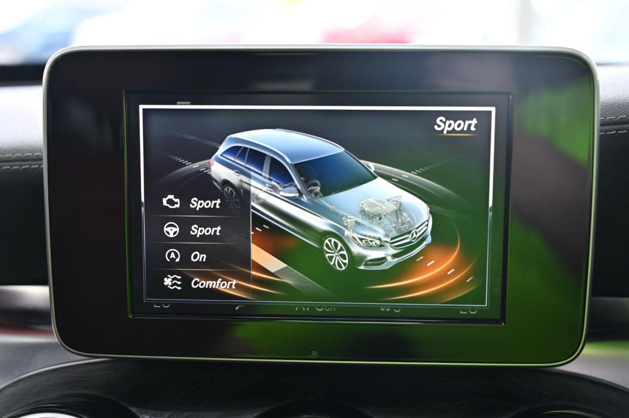Mercedes-Benz C Class view 30