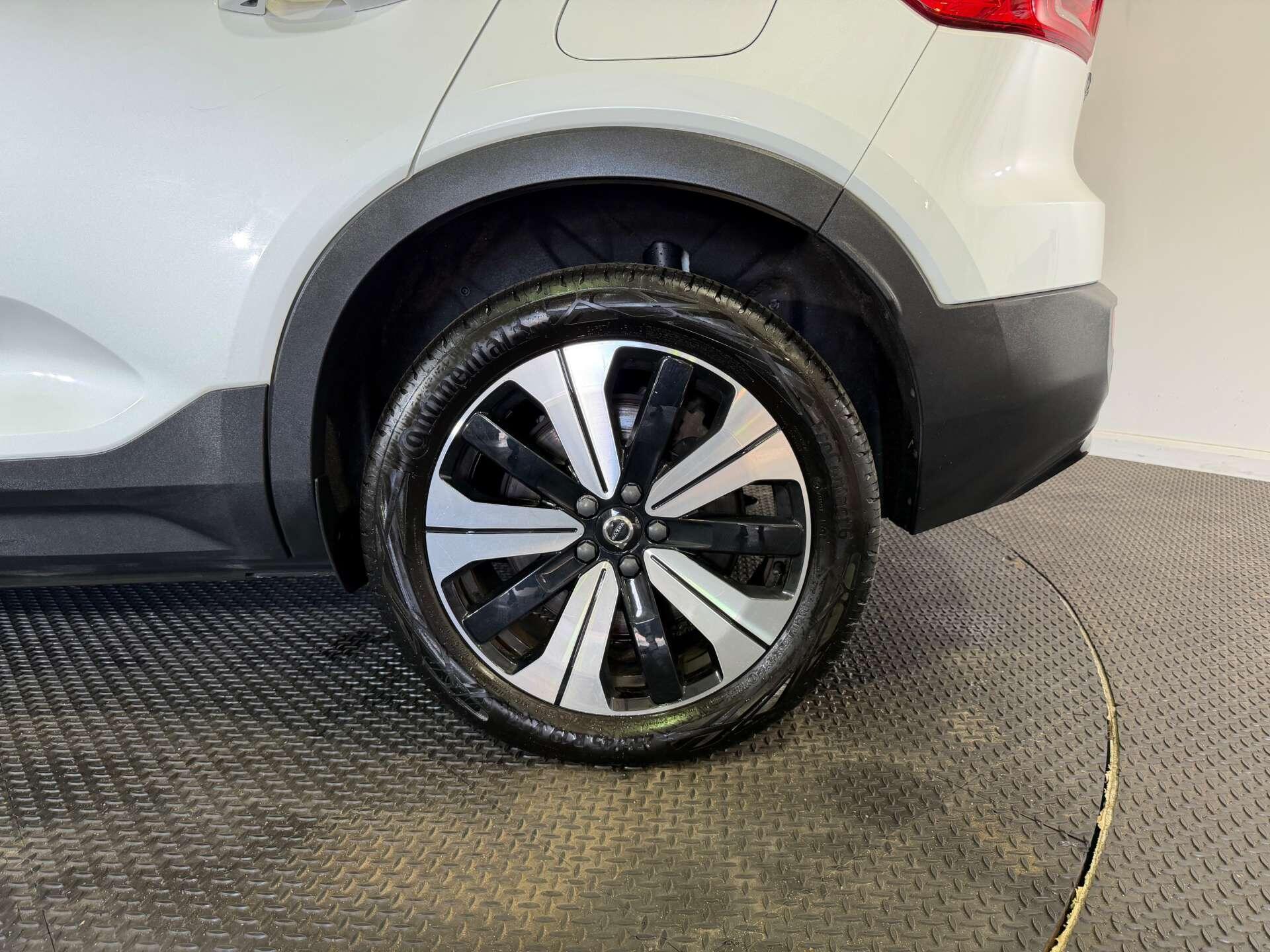 Volvo XC40 view 62