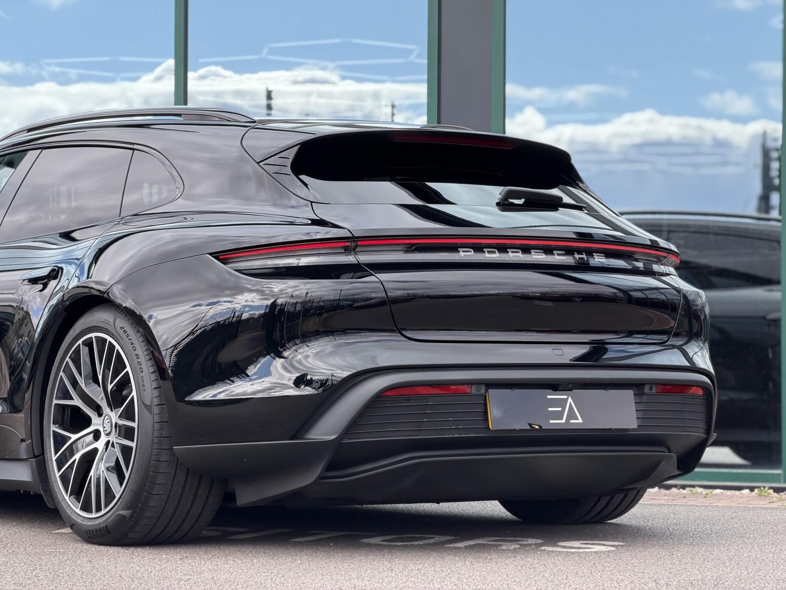 Porsche Taycan view 27