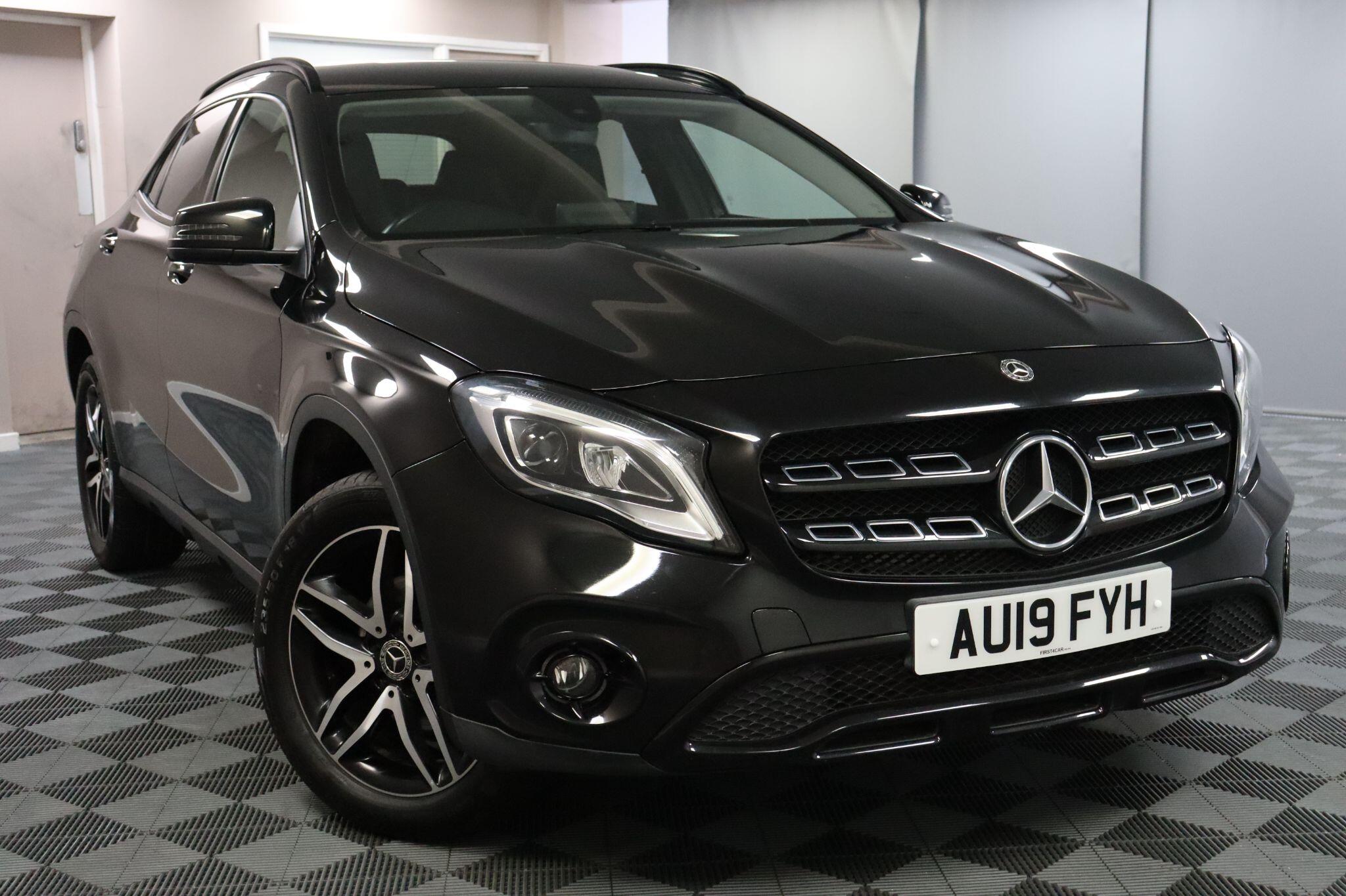 Mercedes-Benz Gla view 19