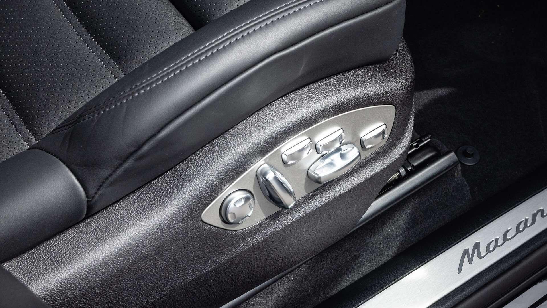 Porsche Macan view 19