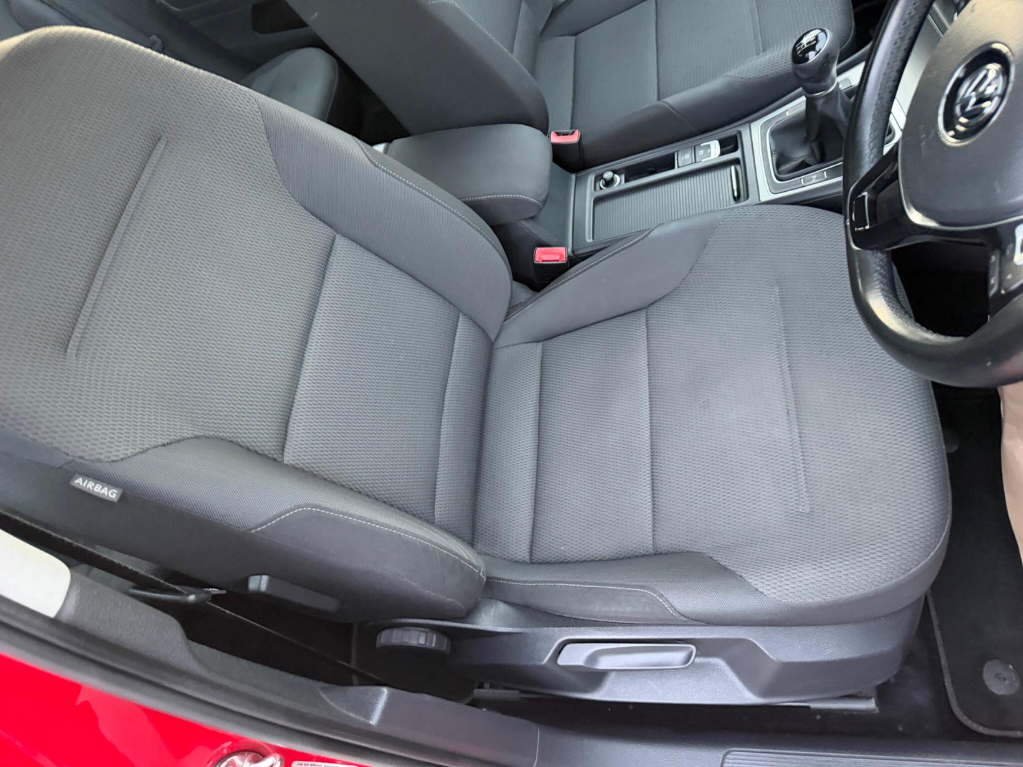 Volkswagen Golf view 62