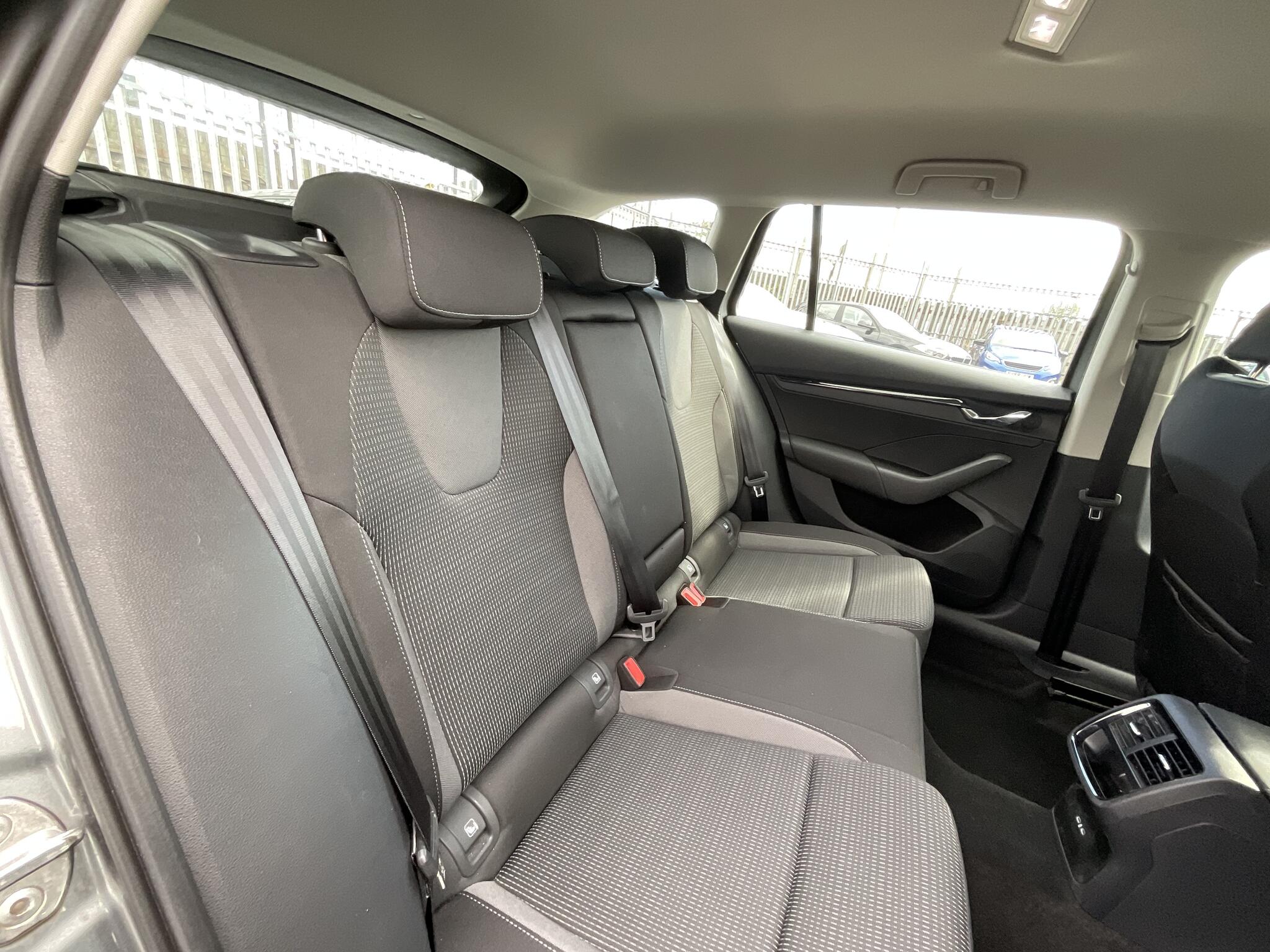 Skoda Octavia view 11