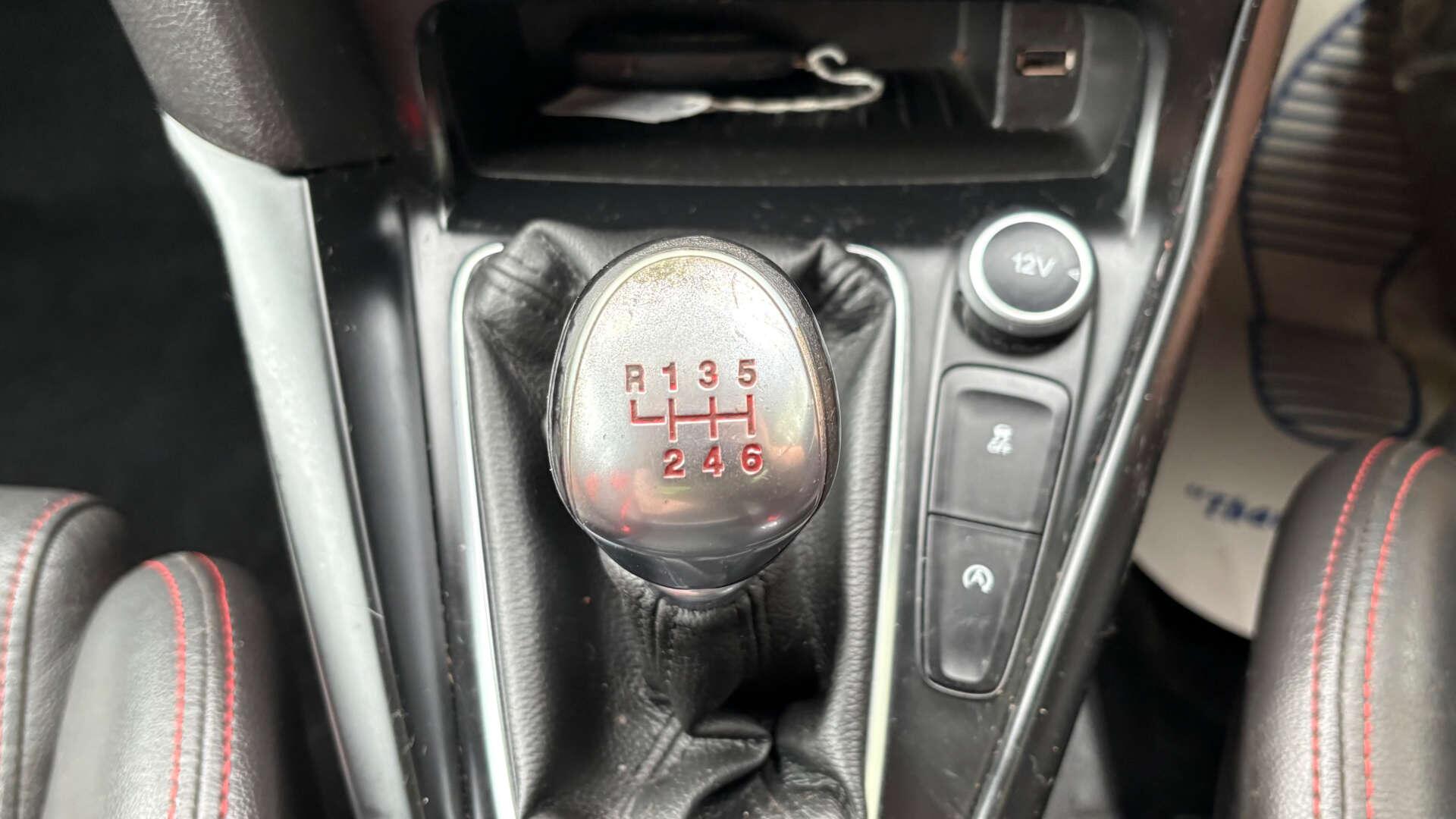 Ford Focus view 30