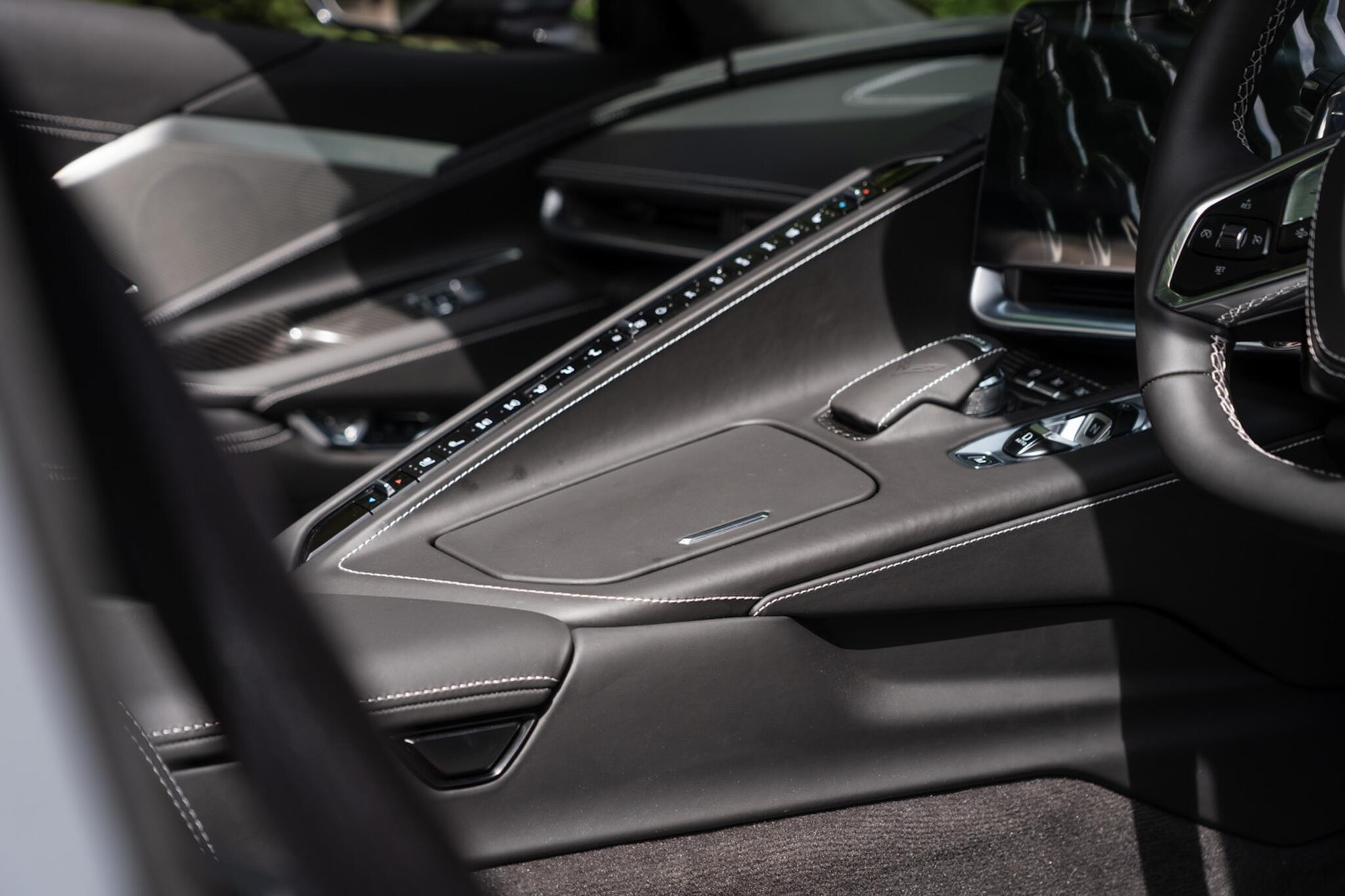 Chevrolet Corvette Stingray view 33
