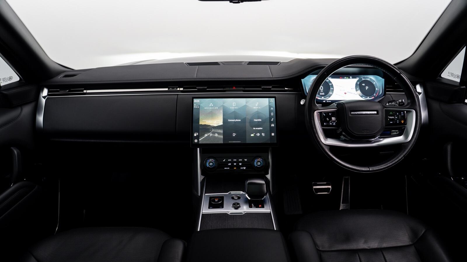 Land Rover Range Rover view 4