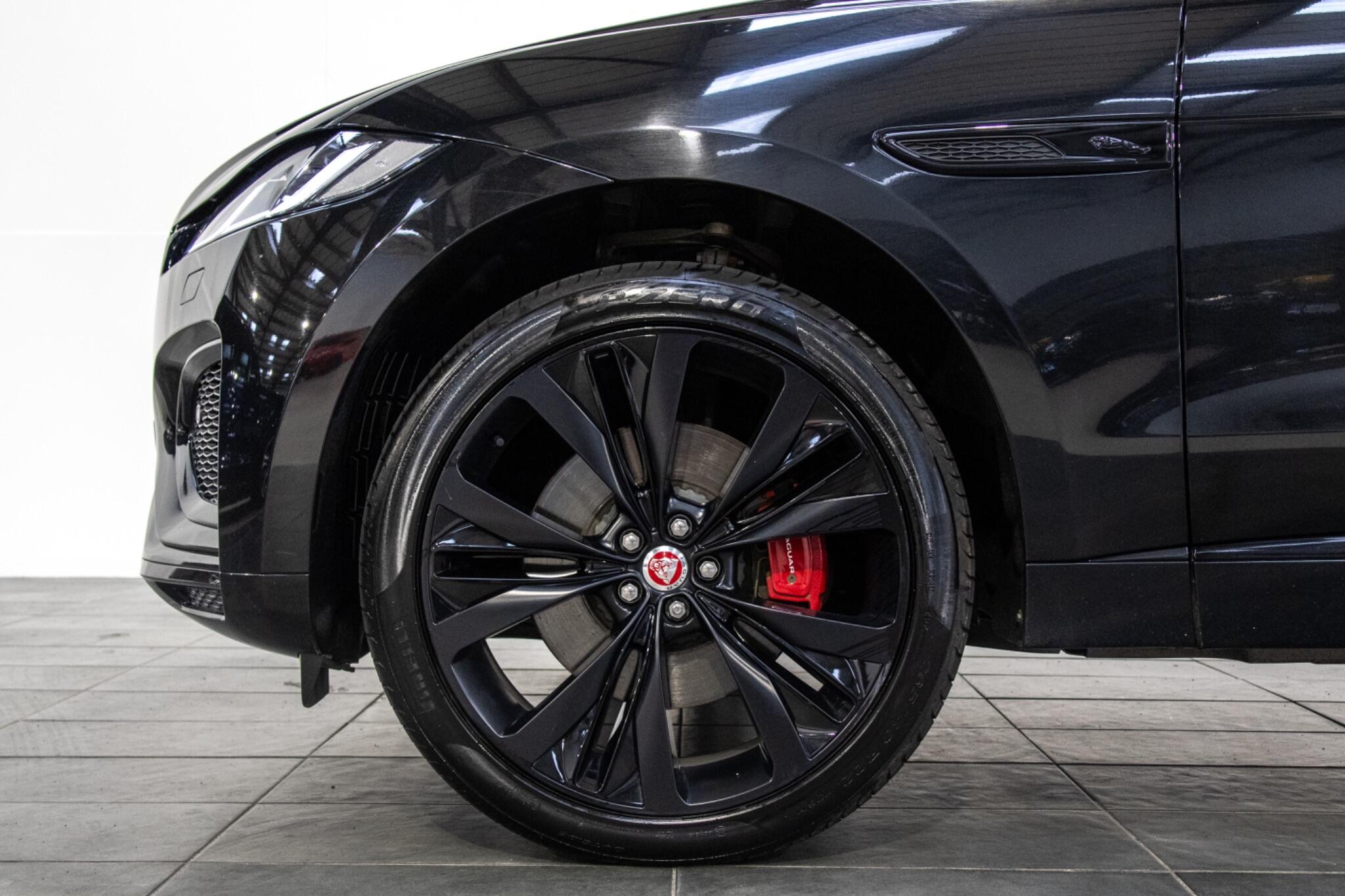 Jaguar F-Pace view 8