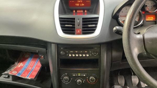 Peugeot 207 view 15