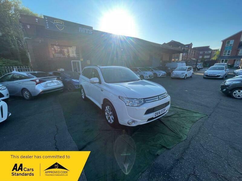 2014 Mitsubishi Outlander image 27