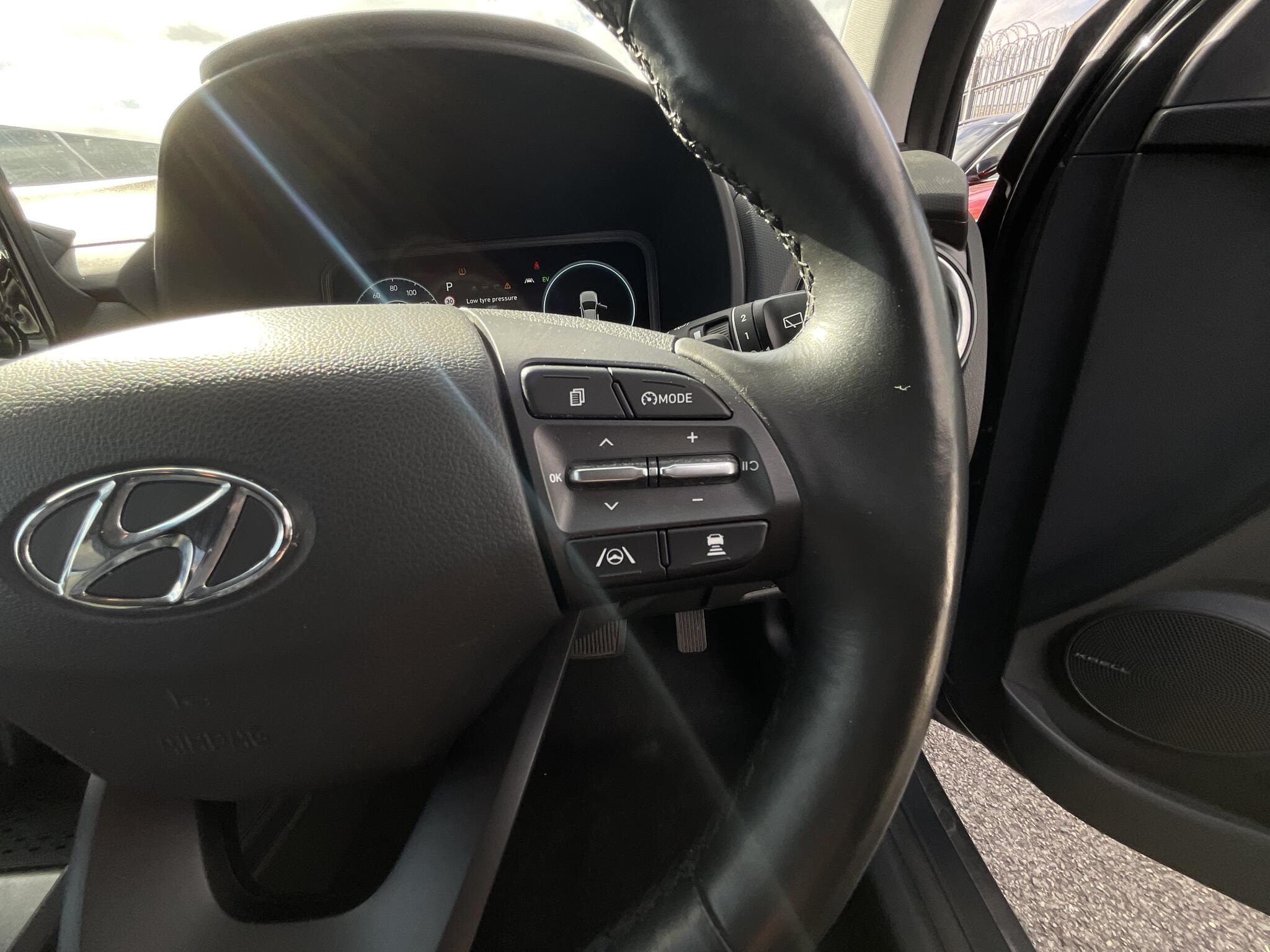 Hyundai Kona view 21