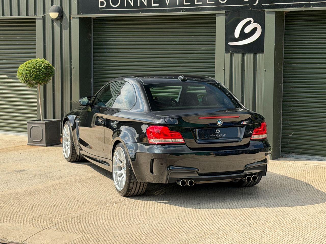 BMW 1 Series view 22