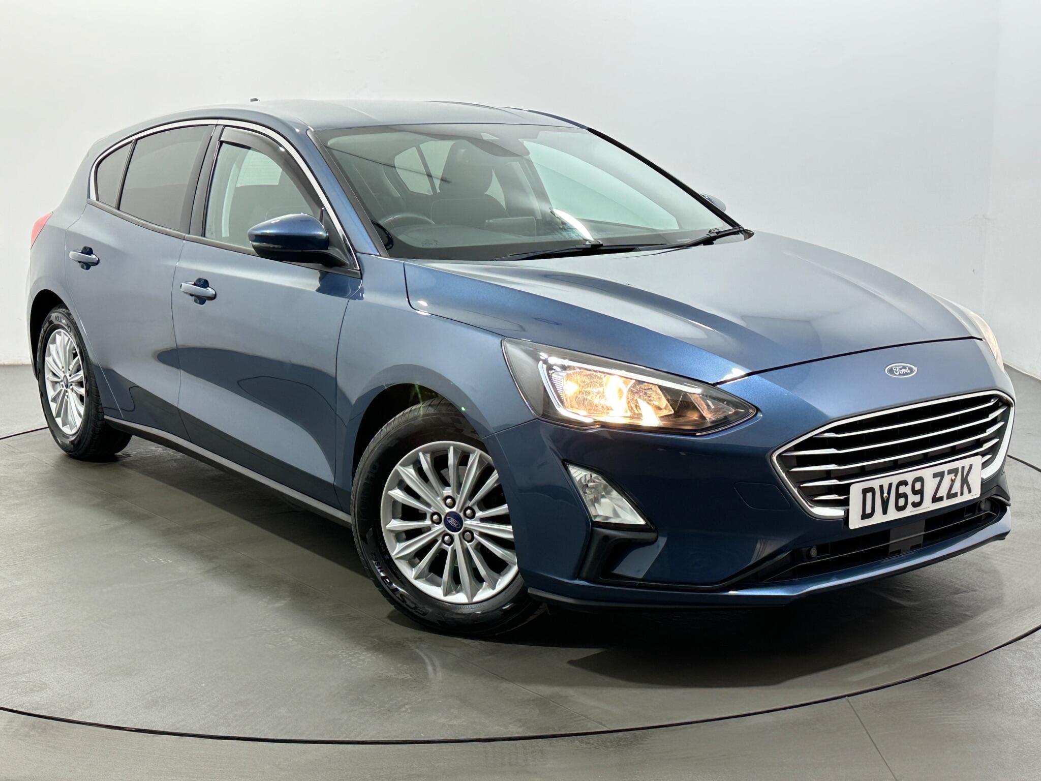 Ford Focus view 53