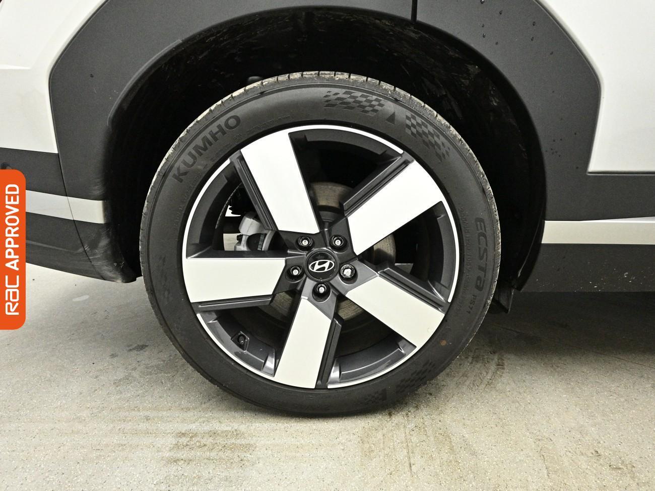 Hyundai Santa FE view 15