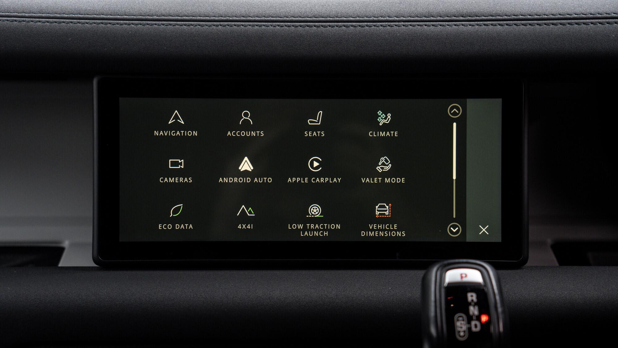 Land Rover Defender view 25