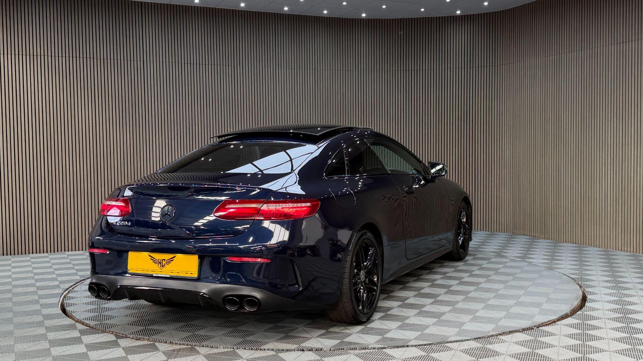 Mercedes-Benz E-Class view 42
