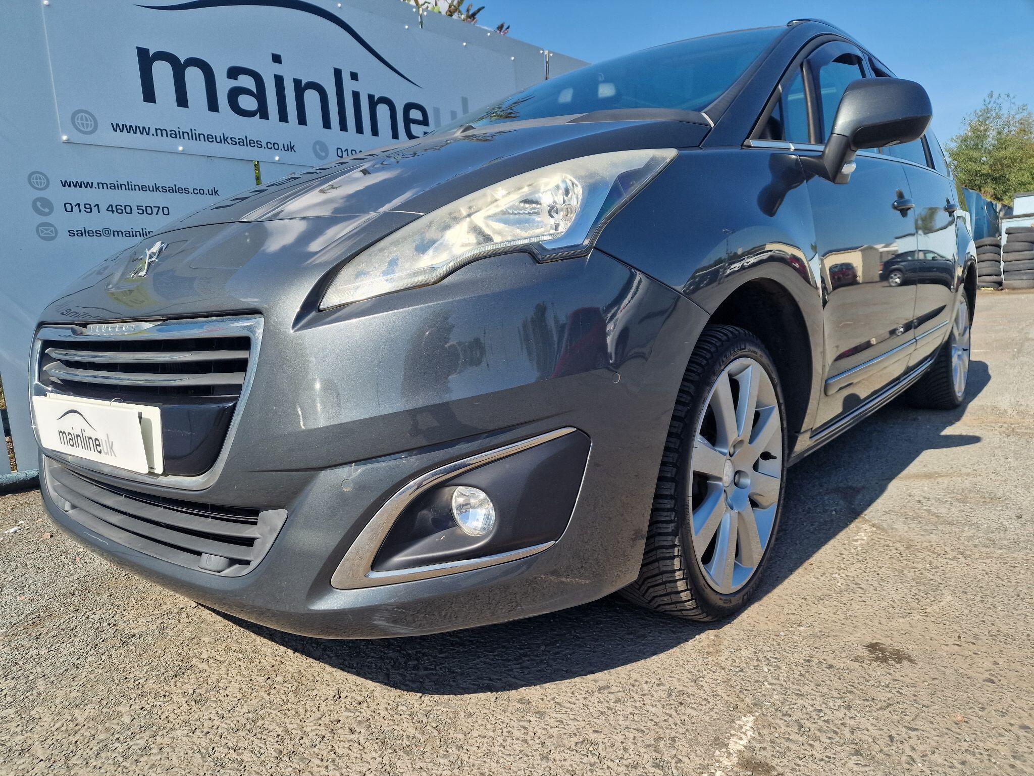 Peugeot 5008 view 12