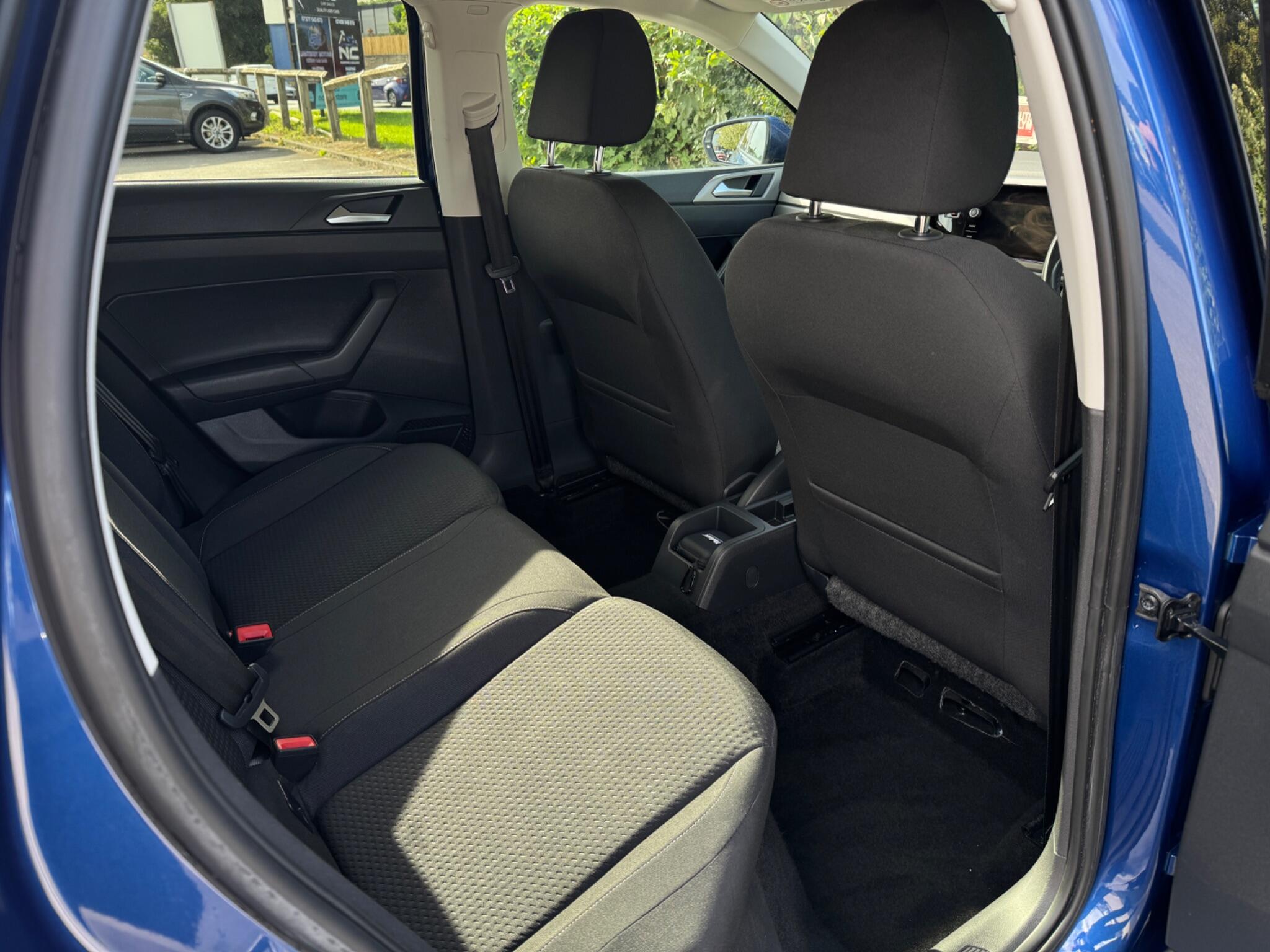 Volkswagen Polo view 32