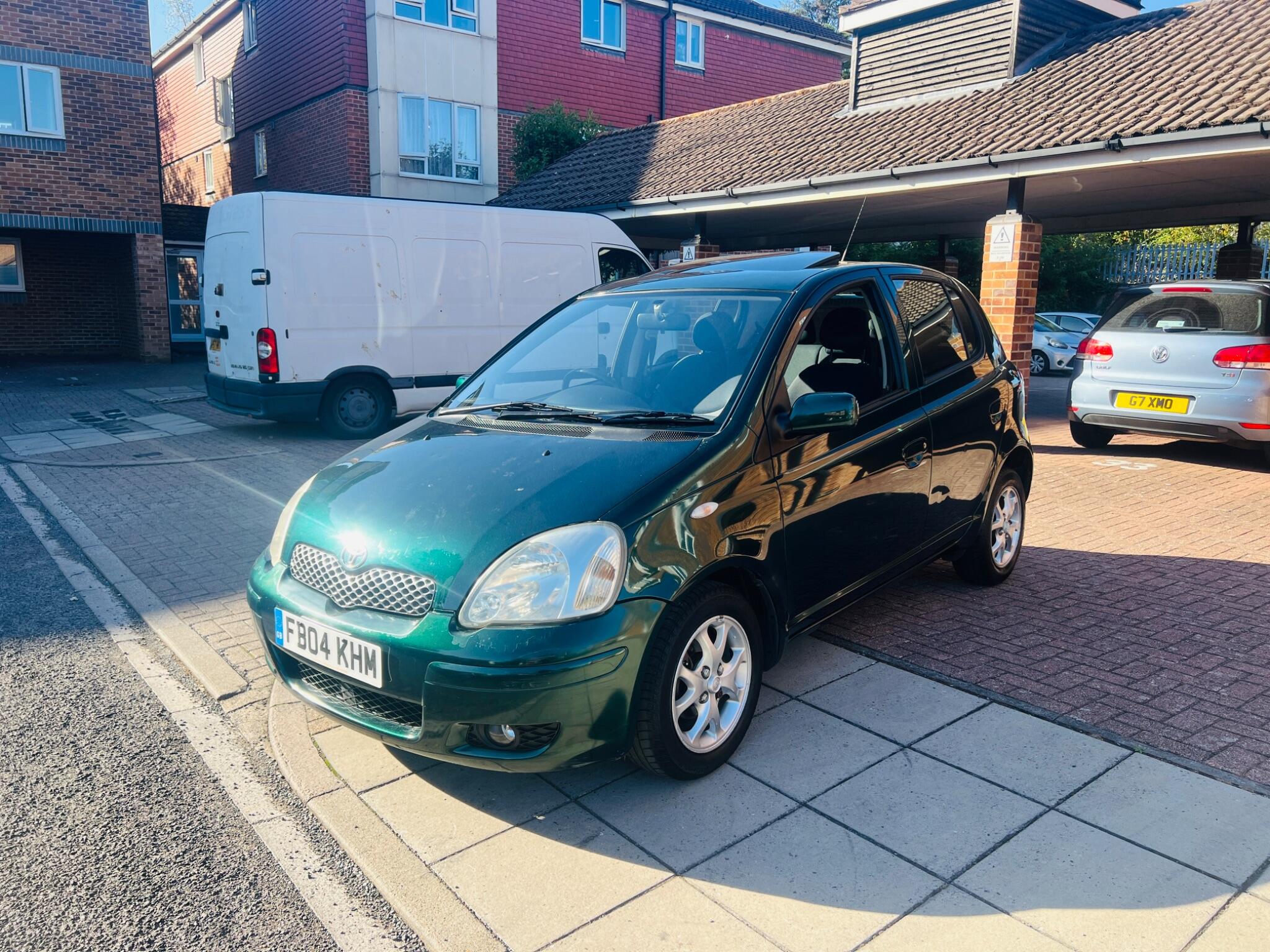 Toyota Yaris view 9