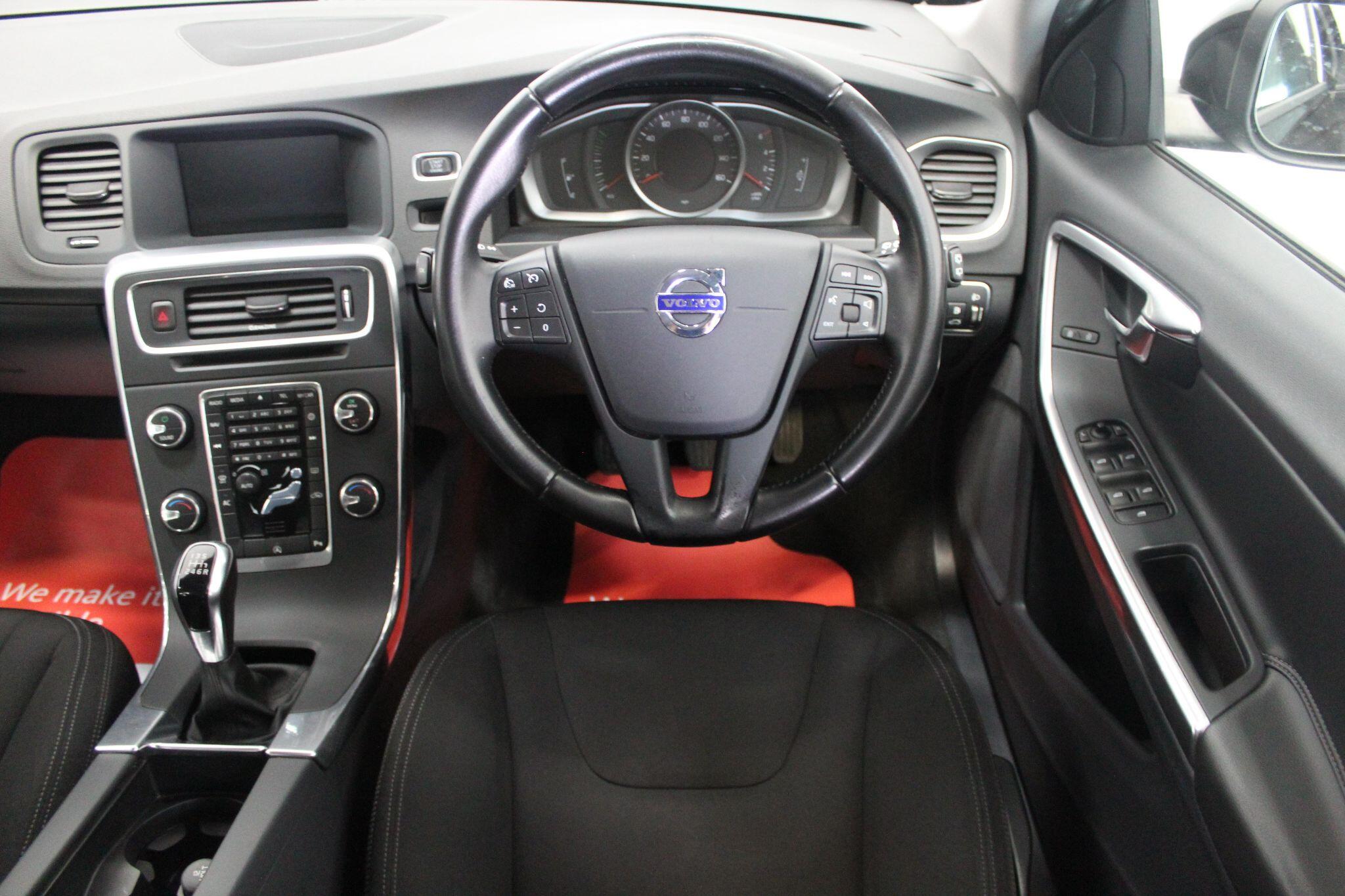 Volvo V60 view 42