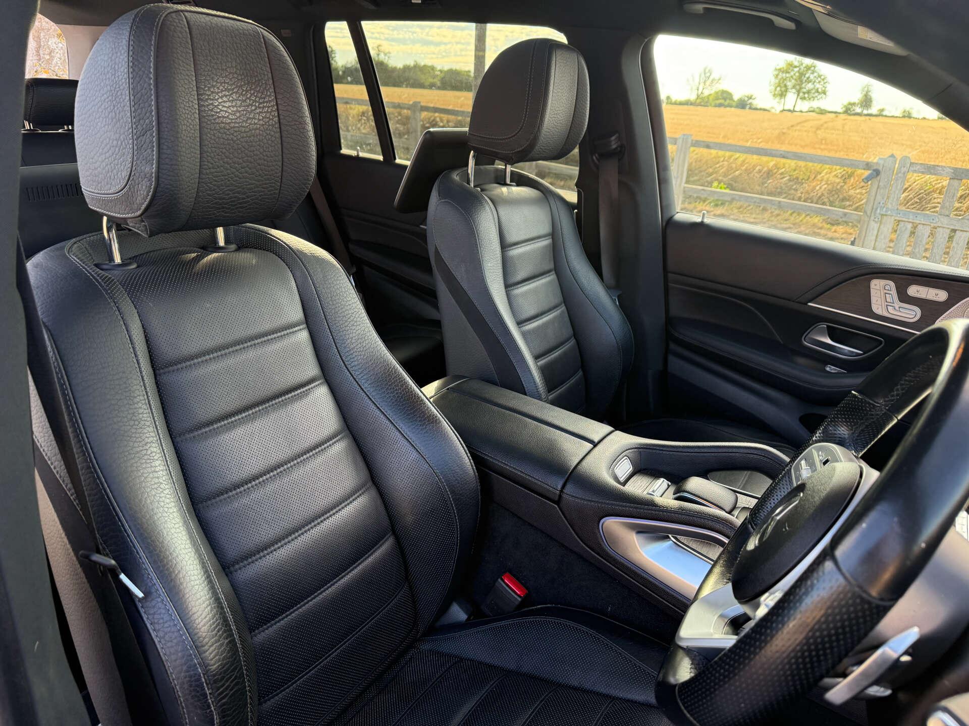 Mercedes-Benz GLS view 21
