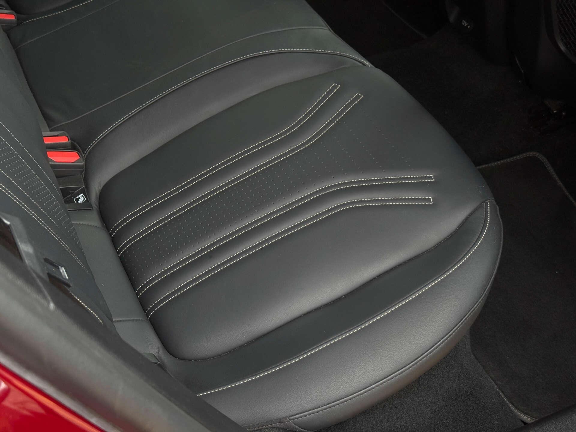 Ford Focus view 32