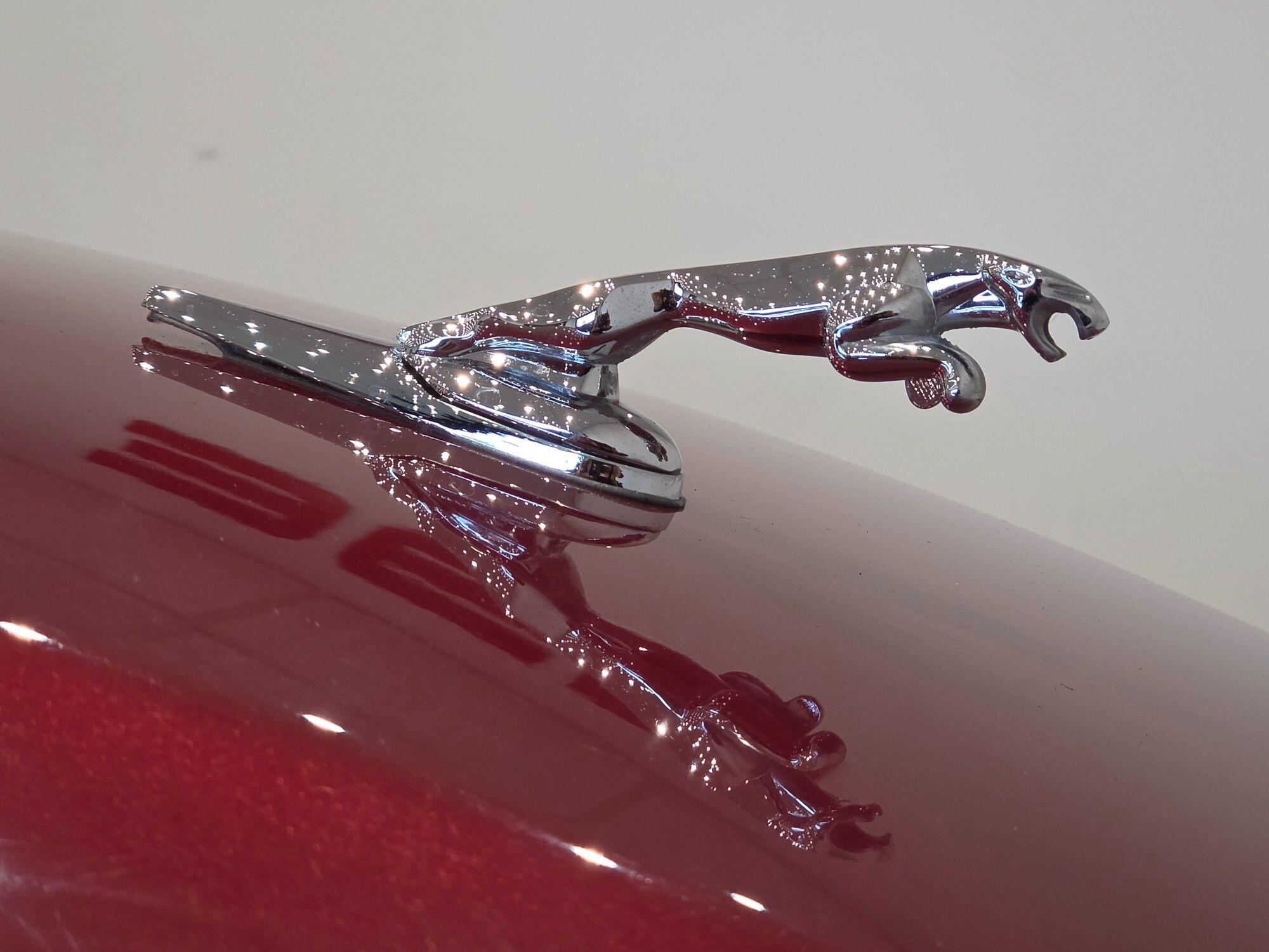 Jaguar XF view 5
