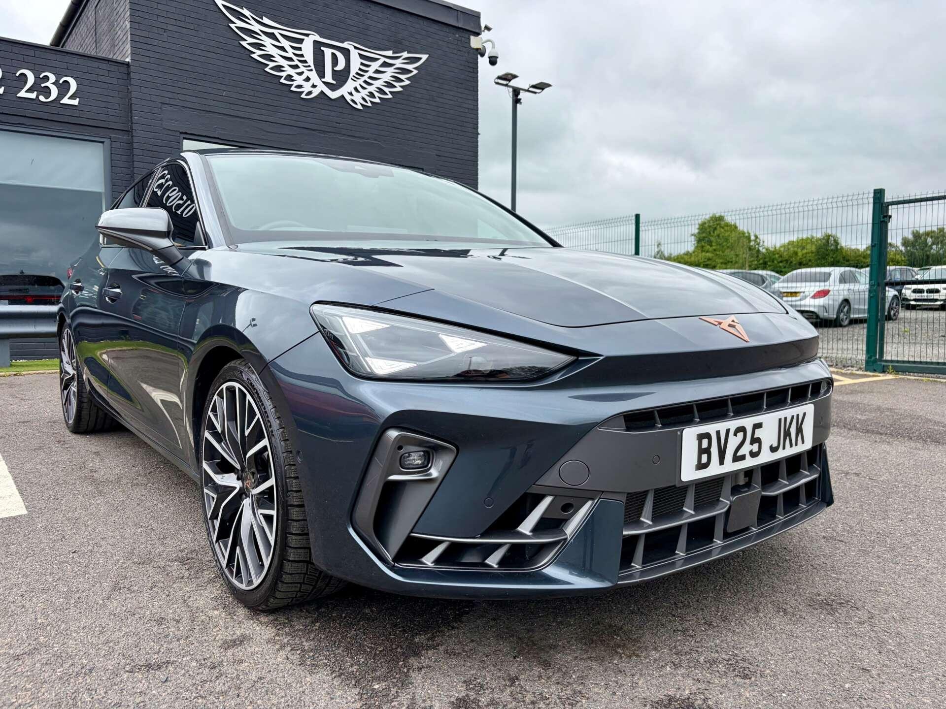 Cupra Leon view 61