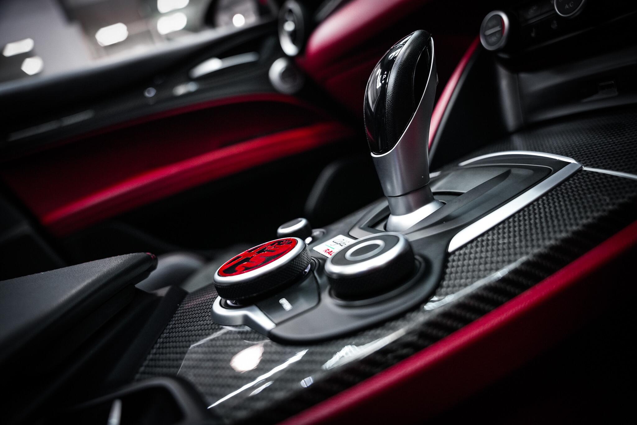 Alfa Romeo Stelvio view 56