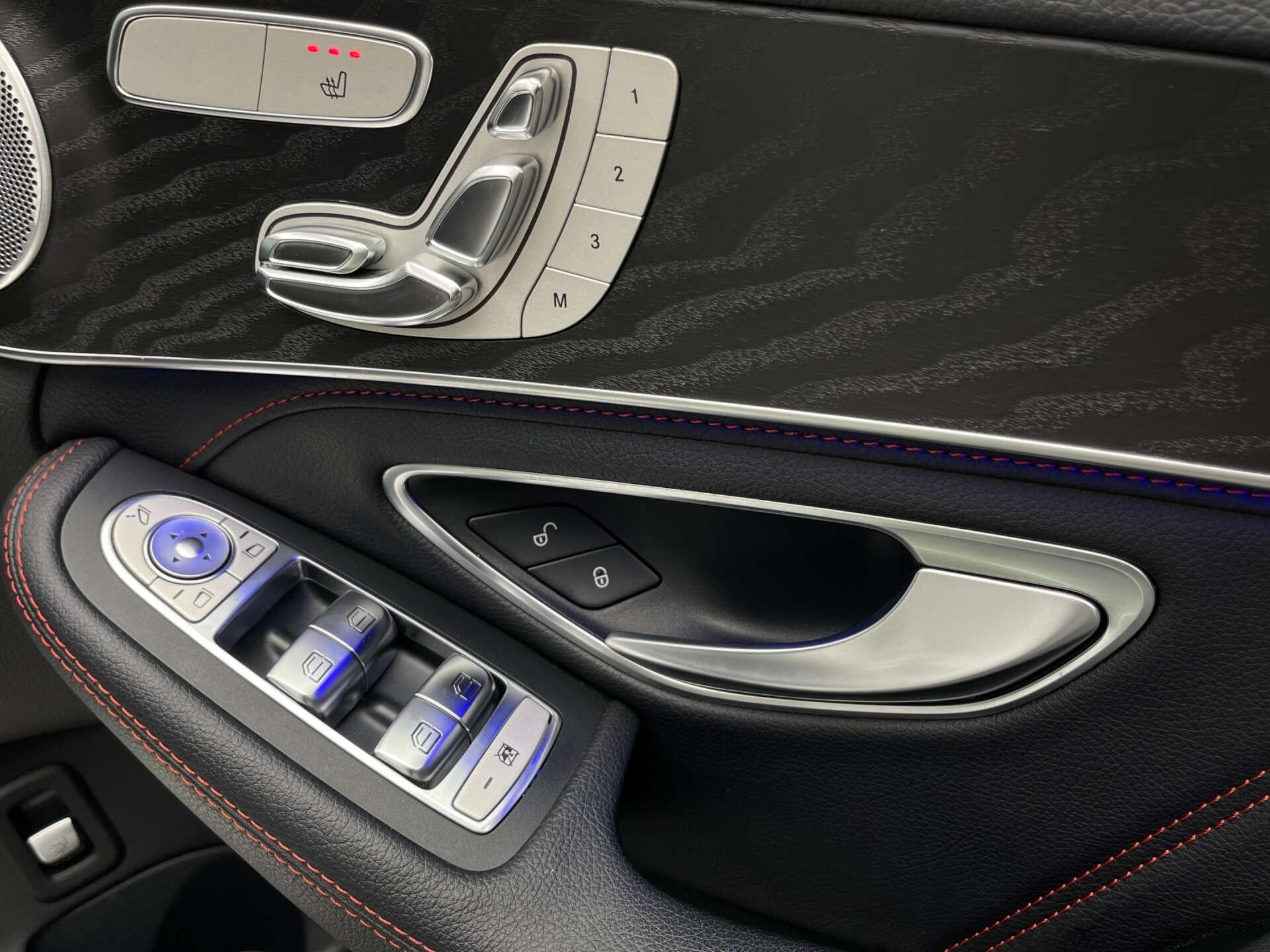 Mercedes-Benz C Class view 20