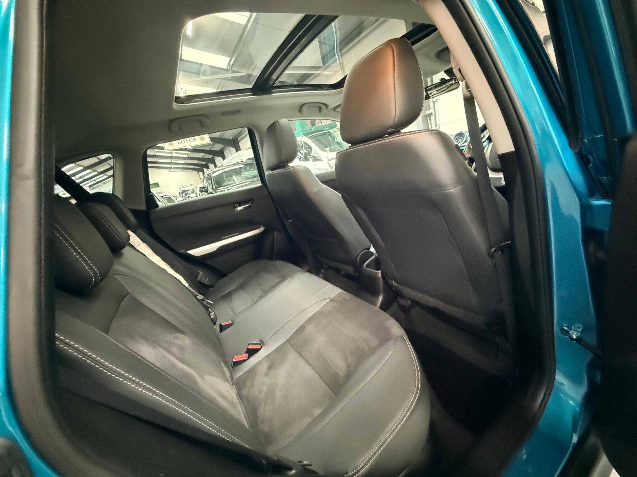 Suzuki Vitara view 41