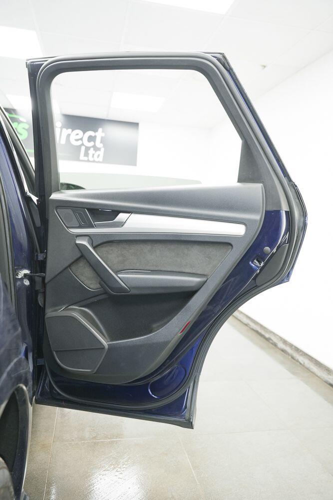 Audi Q5 view 19