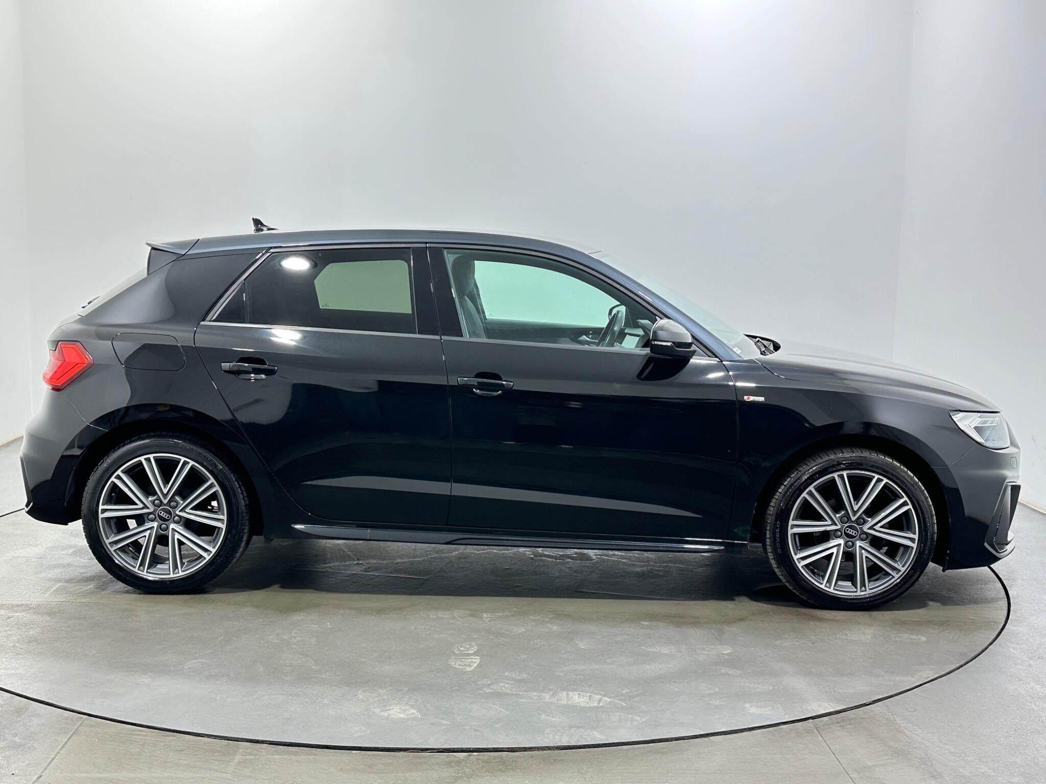 Audi A1 view 9