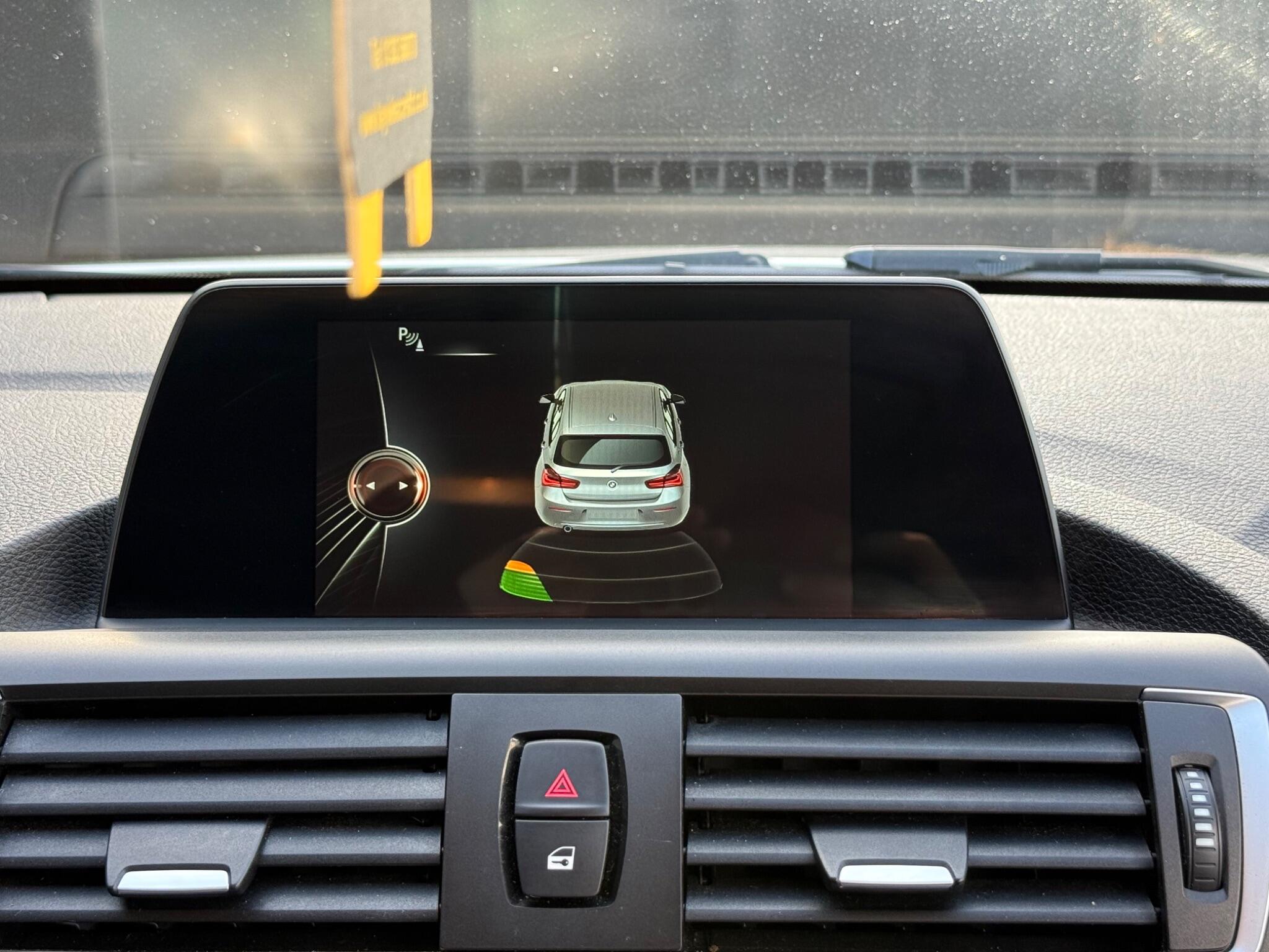 BMW 1 Series view 30