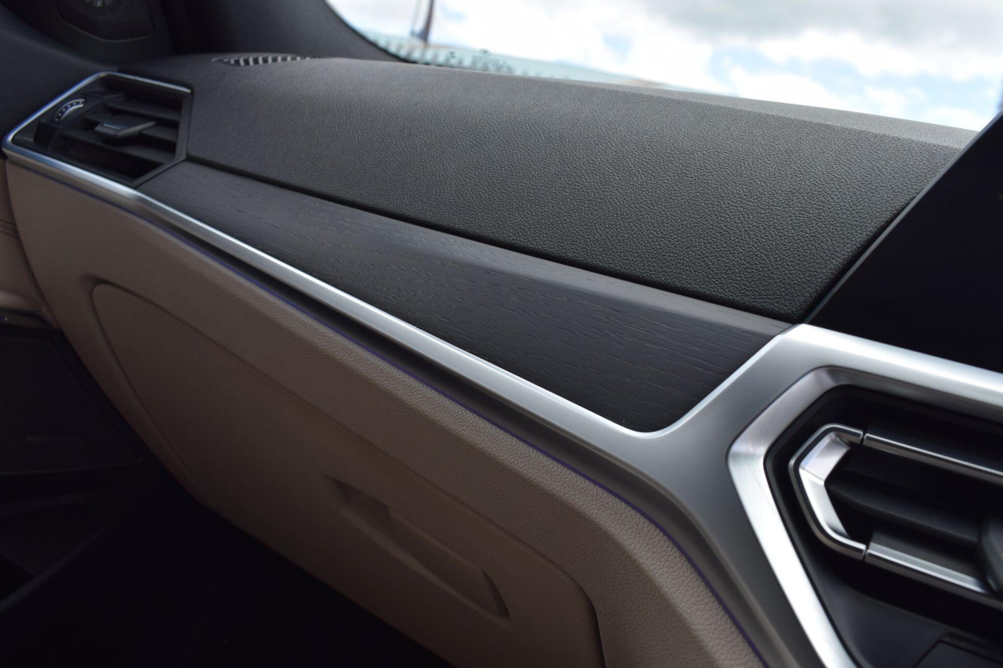 BMW 3 Series view 21