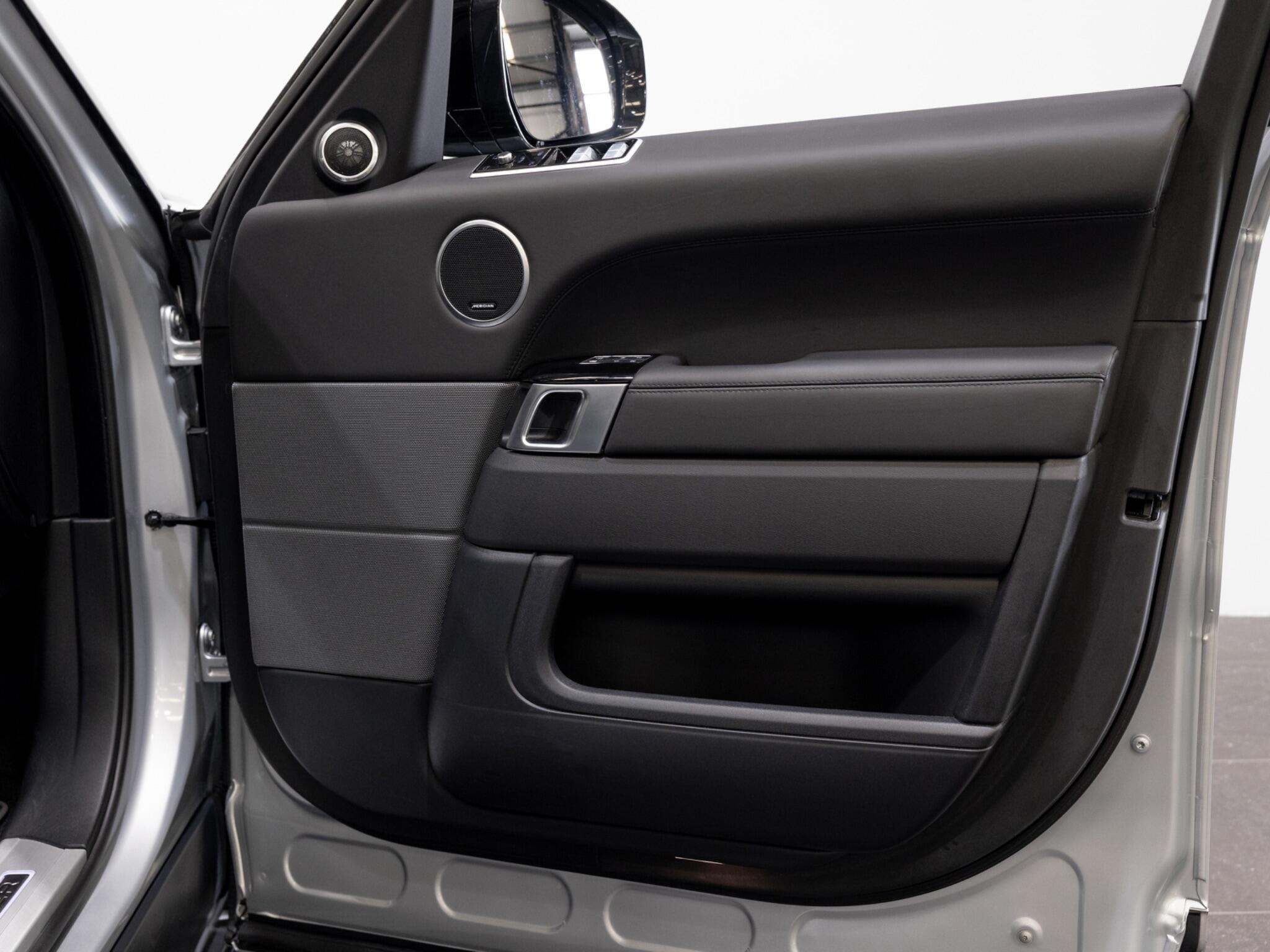 Land Rover Range Rover Sport view 31