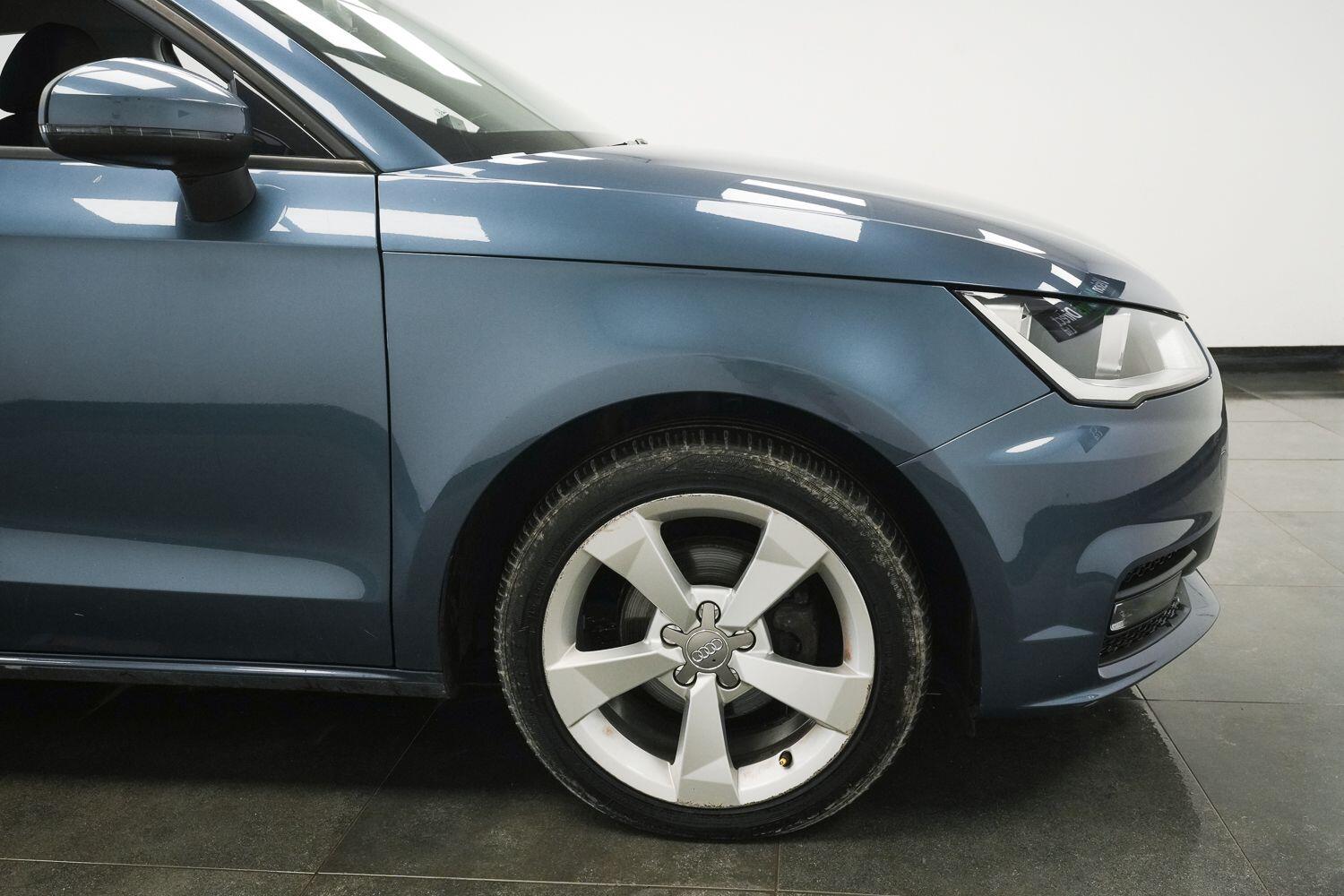Audi A1 view 13