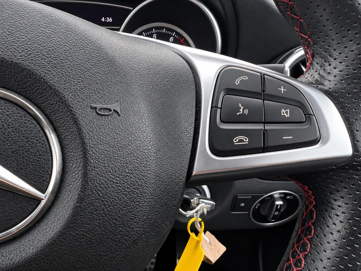 Mercedes-Benz Gla view 29