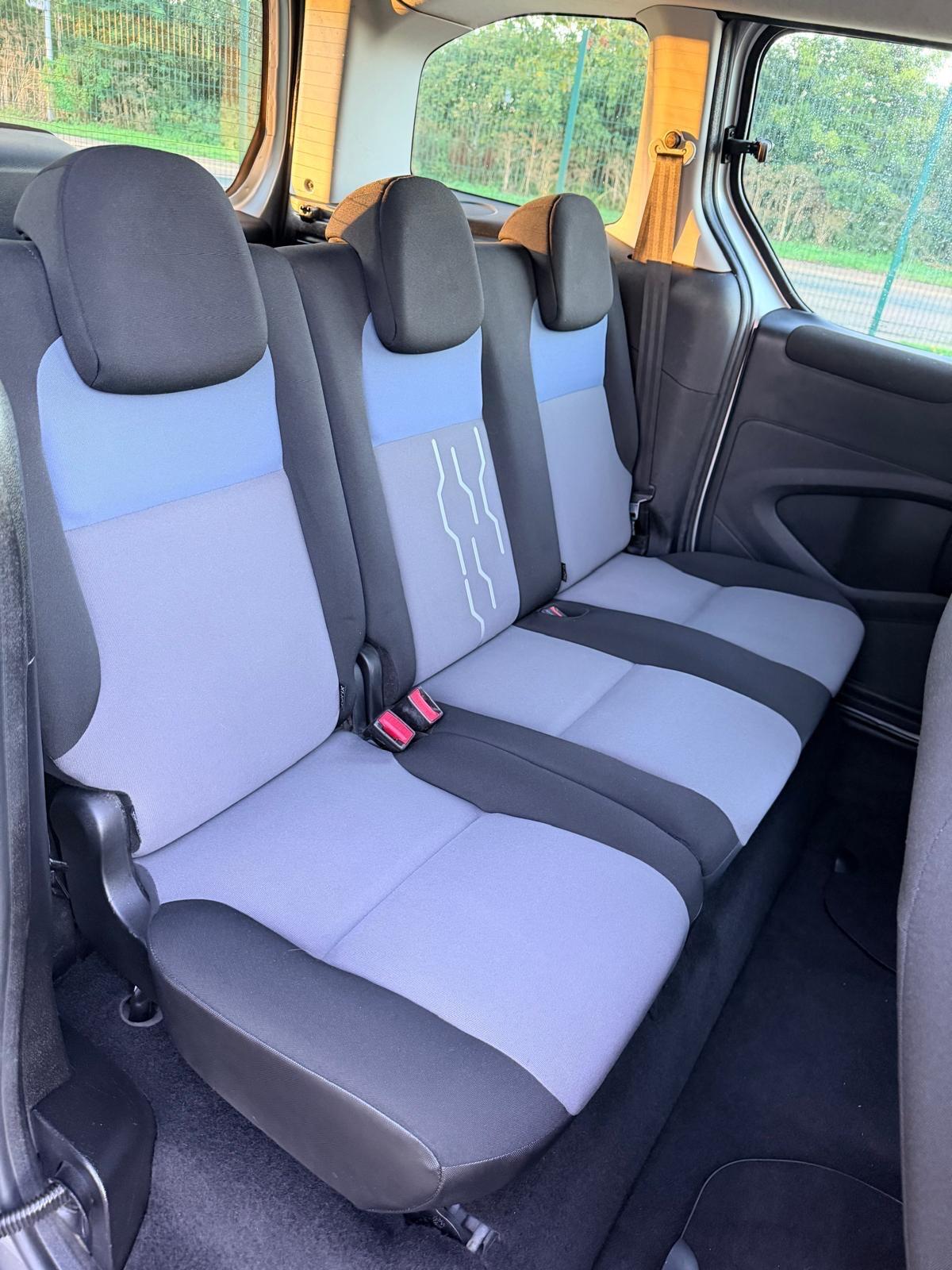 Peugeot Partner Tepee view 5