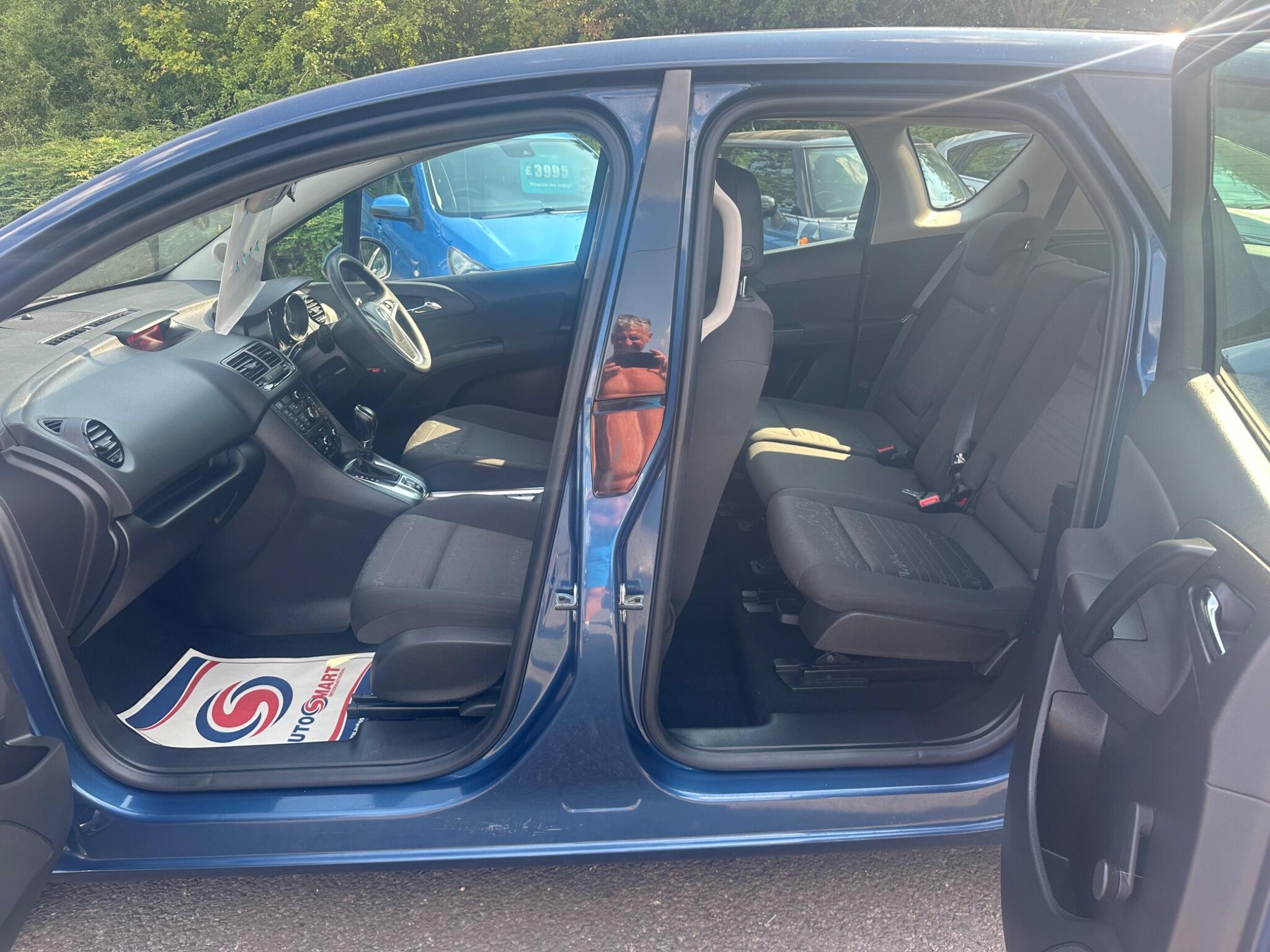 Vauxhall Meriva view 31