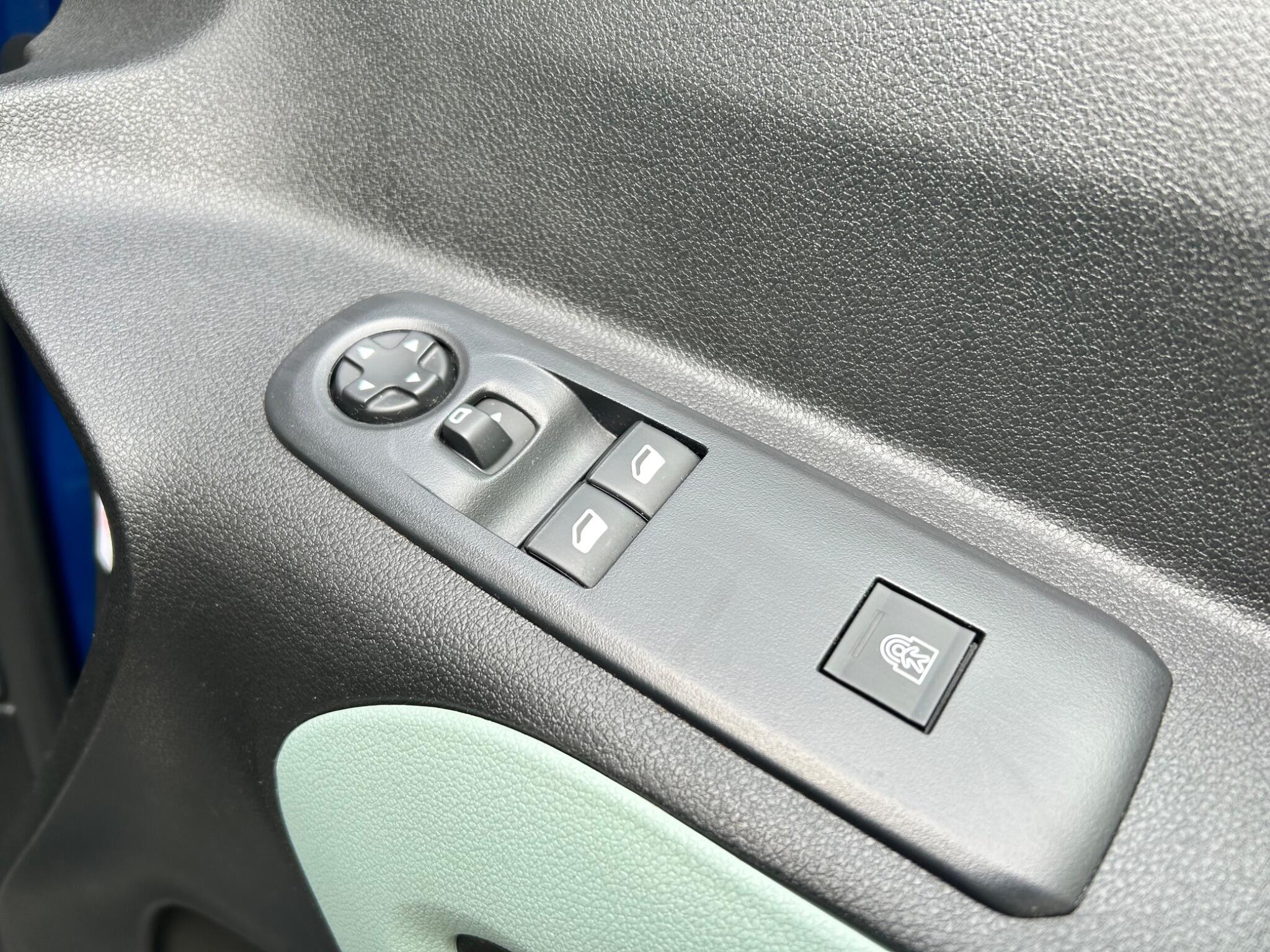 Citroen Berlingo view 30